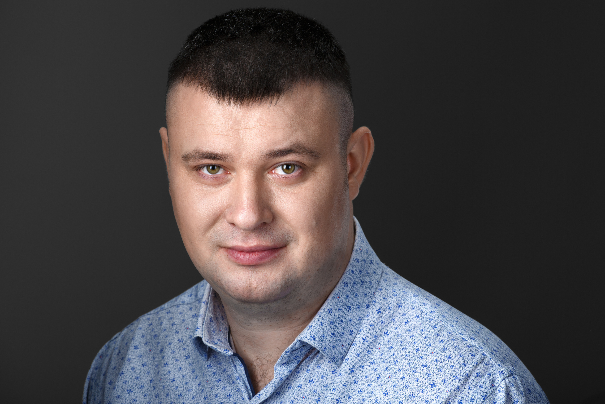 Professional Headshots and Business Portraits. Elena Yavorskaya Photography