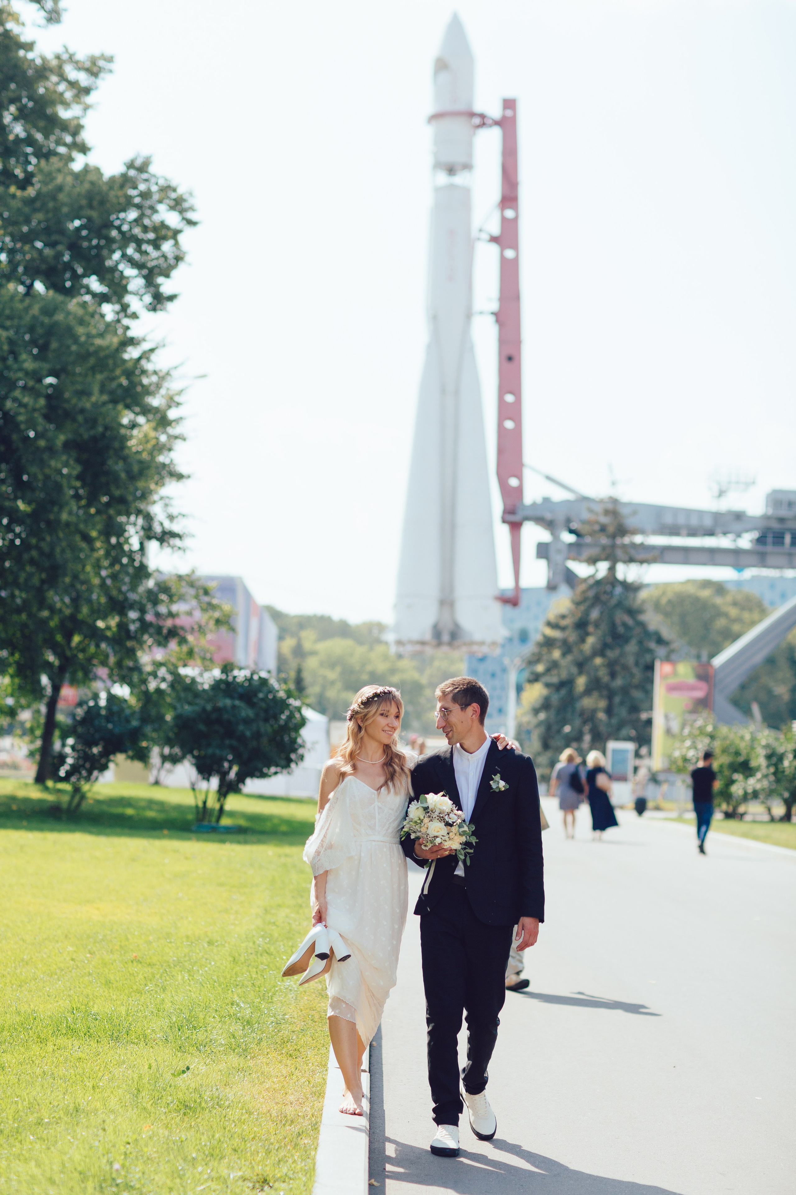 Роспись космос ВДНХ. Фотограф Георгий Нигматулин