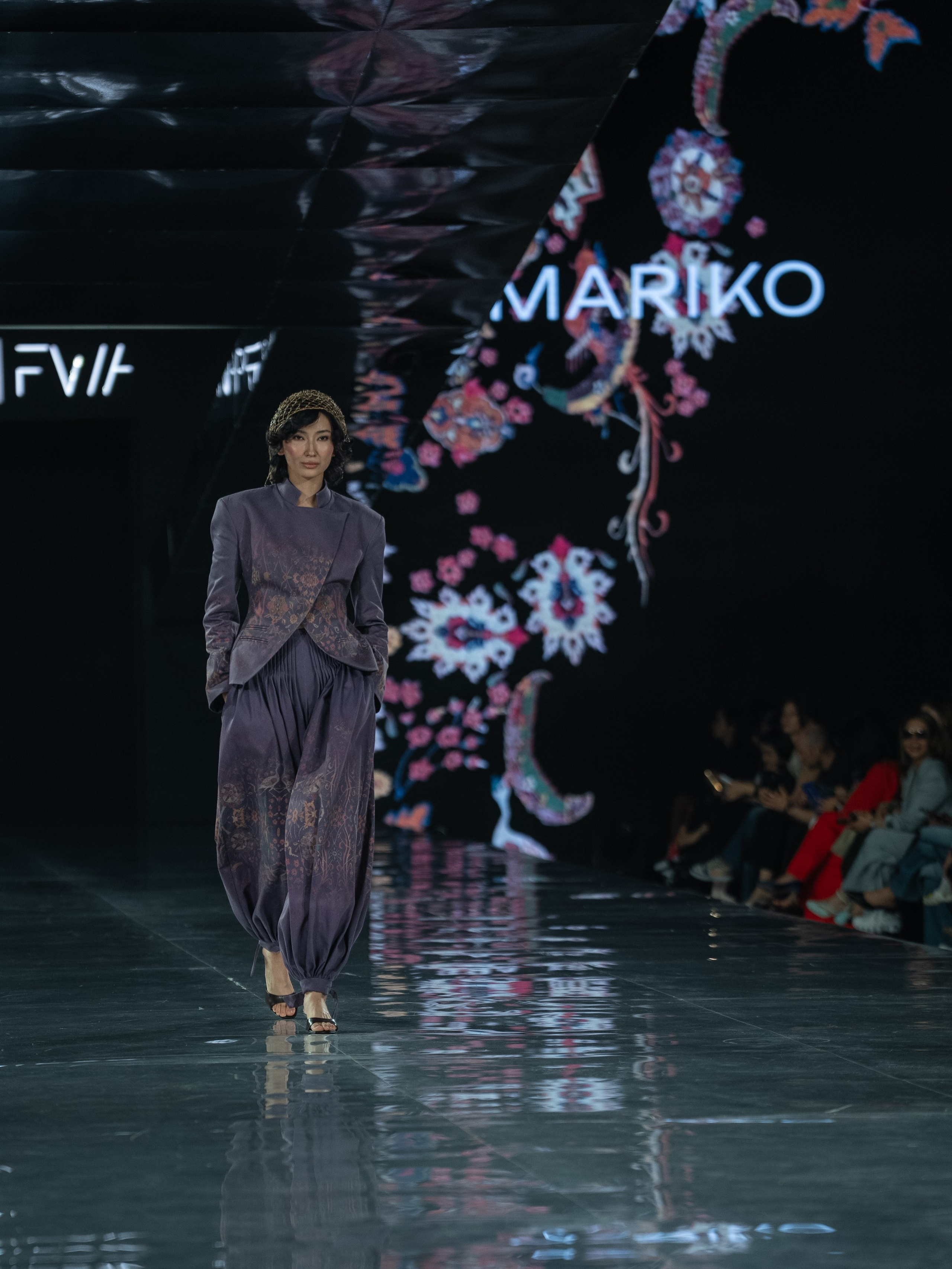 Visa Fashion Week Pre-Fall Mariko. Сайт Алматинского НЮ АРТ, будуар и фэшн фотографа Дениса Карпенко