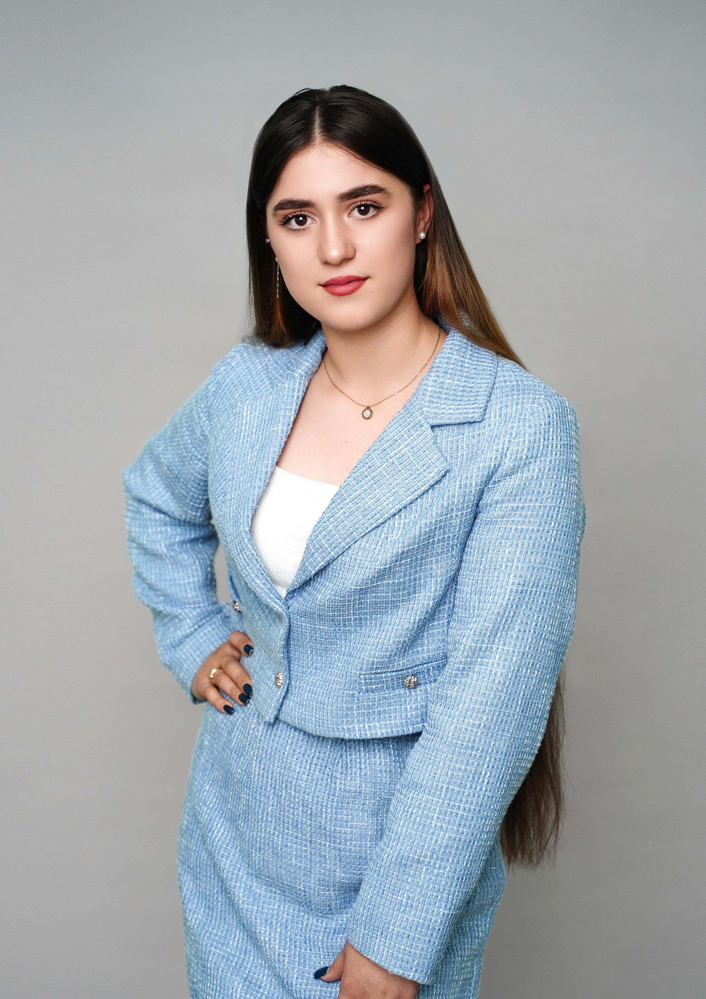 Образы. MEMENTO.Выпускные альбомы, школьные, юбилейные и другие книги. Ростов-на-Дону