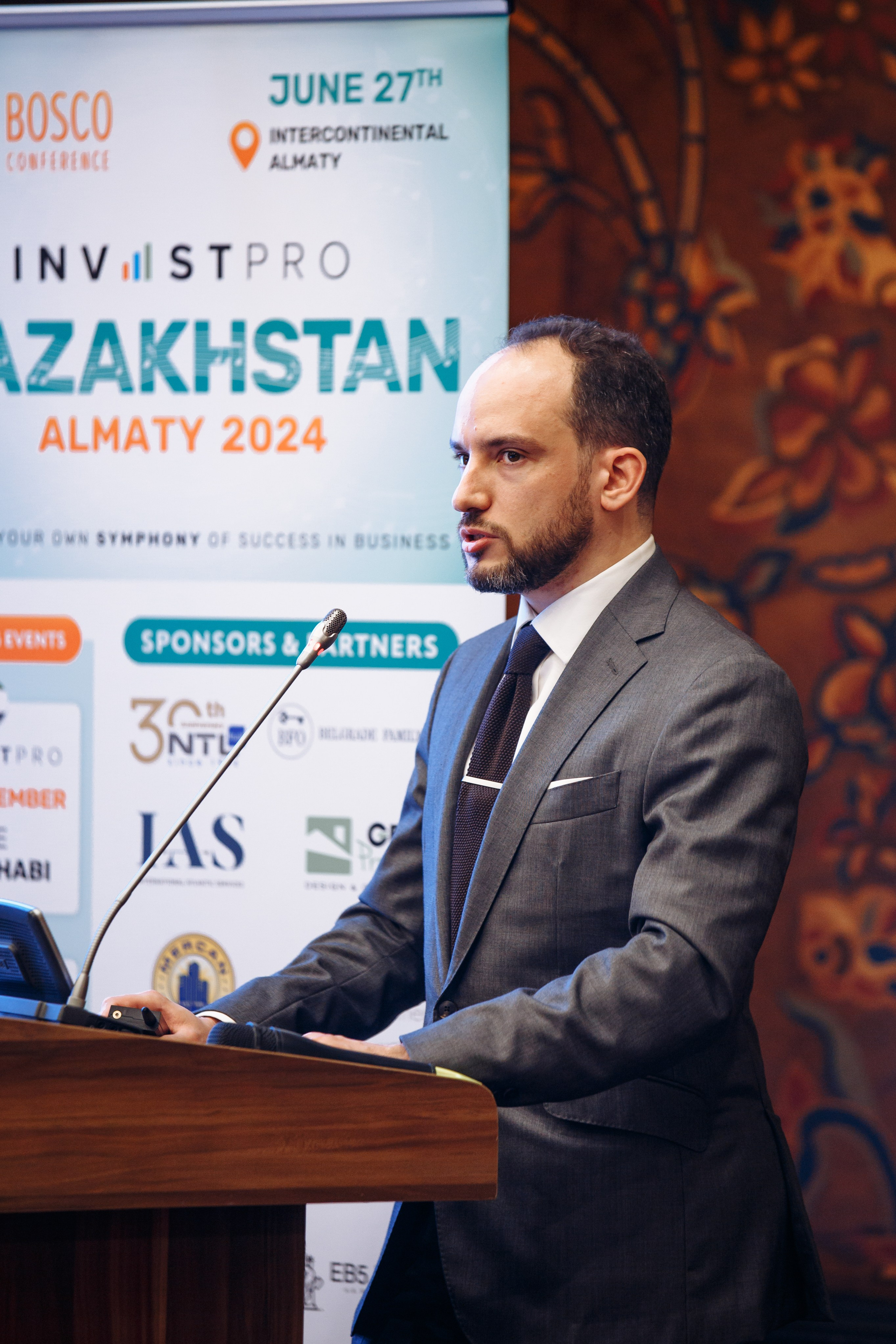 Фоторепортаж Bosco conference. Коммерческий и репортажный фотограф в Алматы — Jora Abramov
