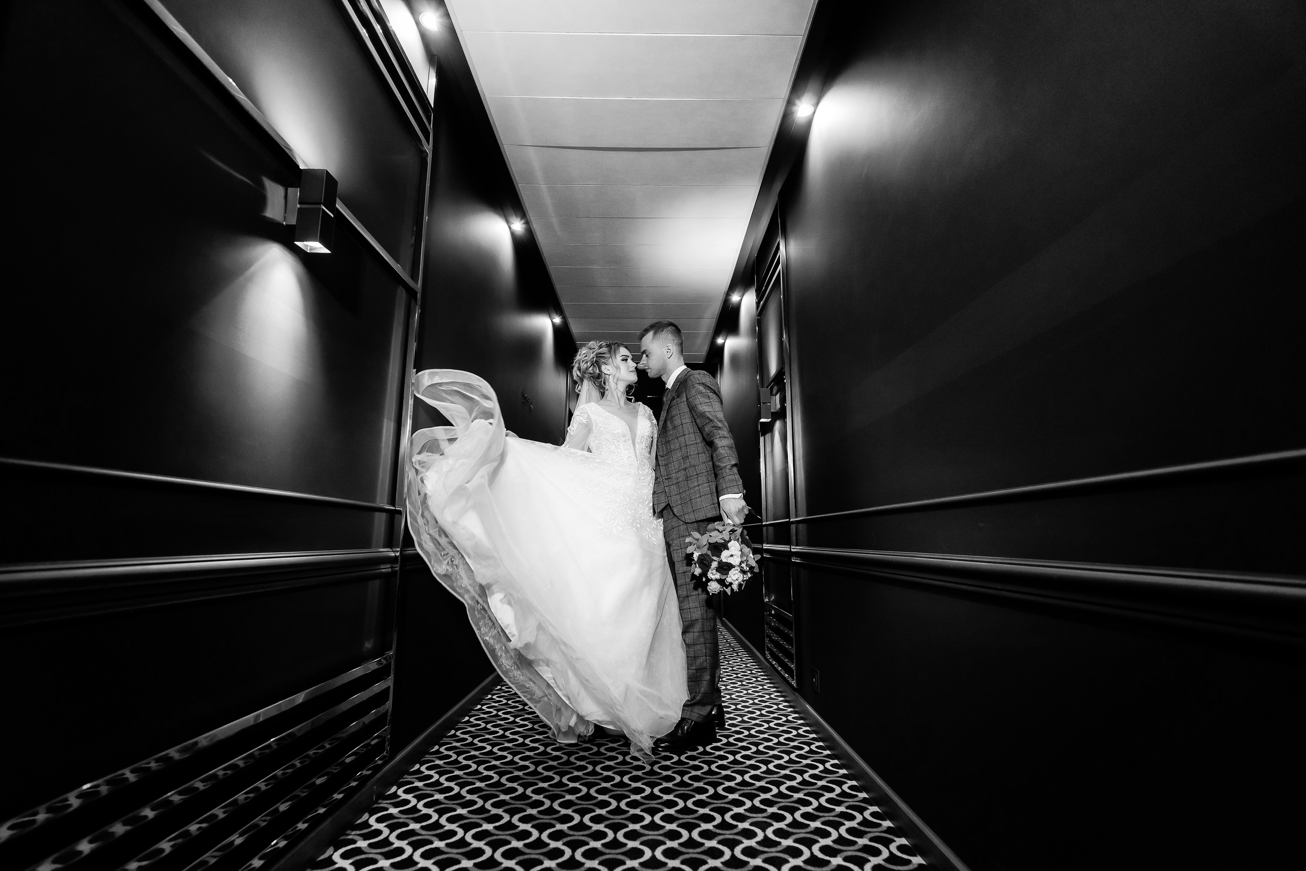 Свадебная фотосессия в отеле