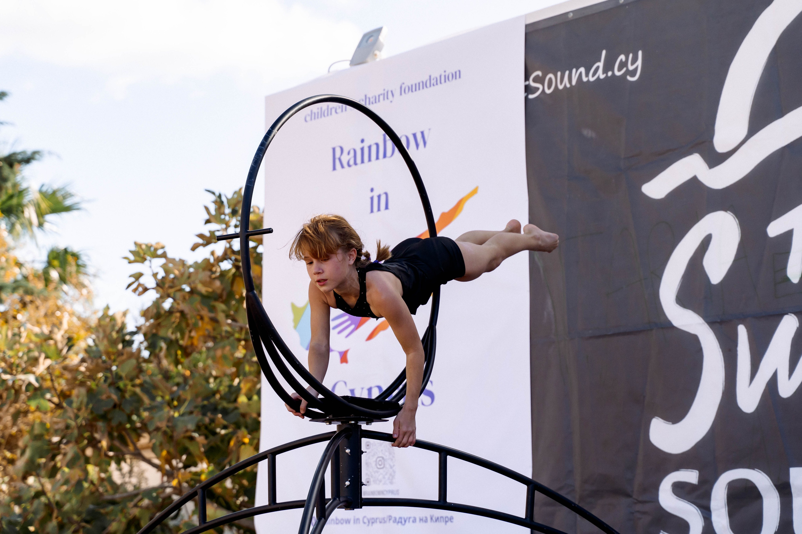 Новогодняя ярмарка от БФ «Радуга на Кипре». Свадебный и семейный фотограф Ирина Чернова