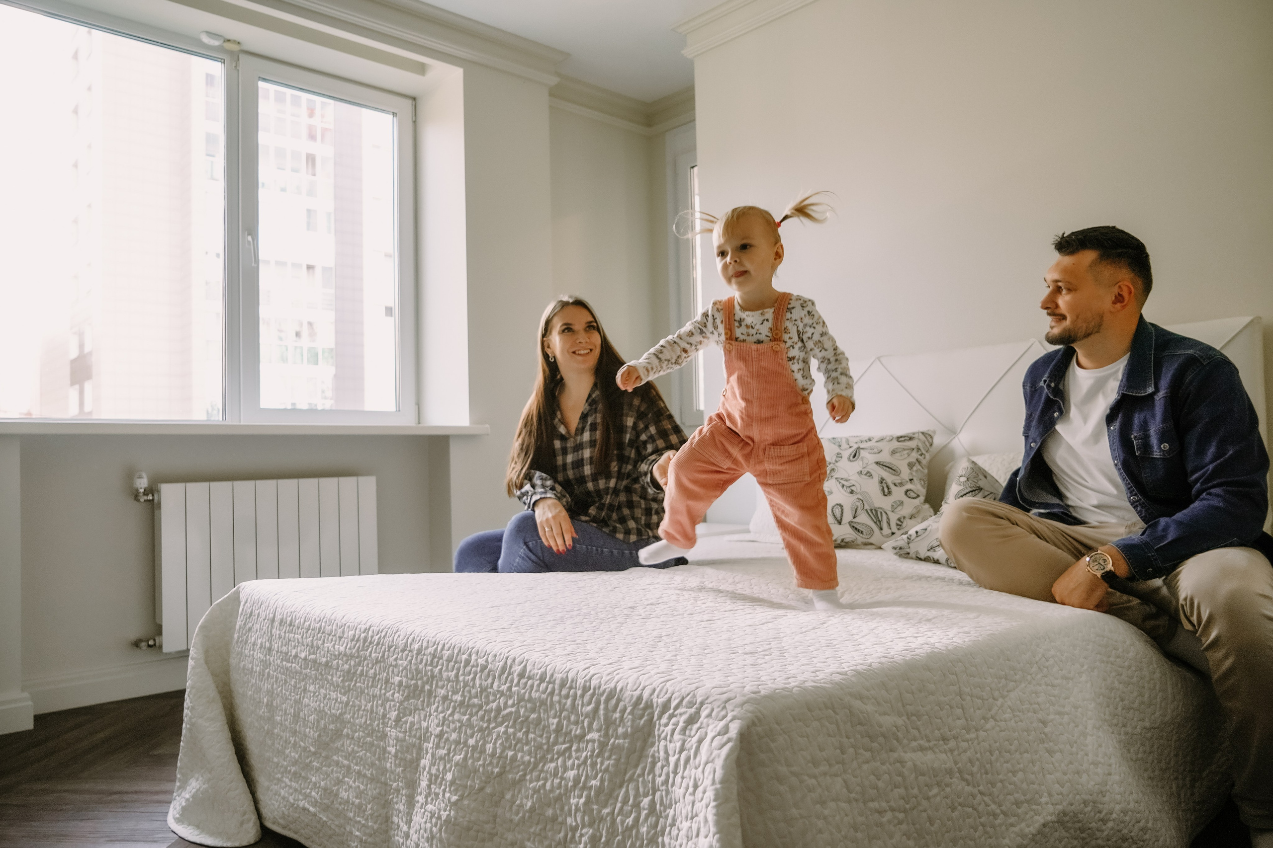 Карина, Андрей, Эмили. Главная