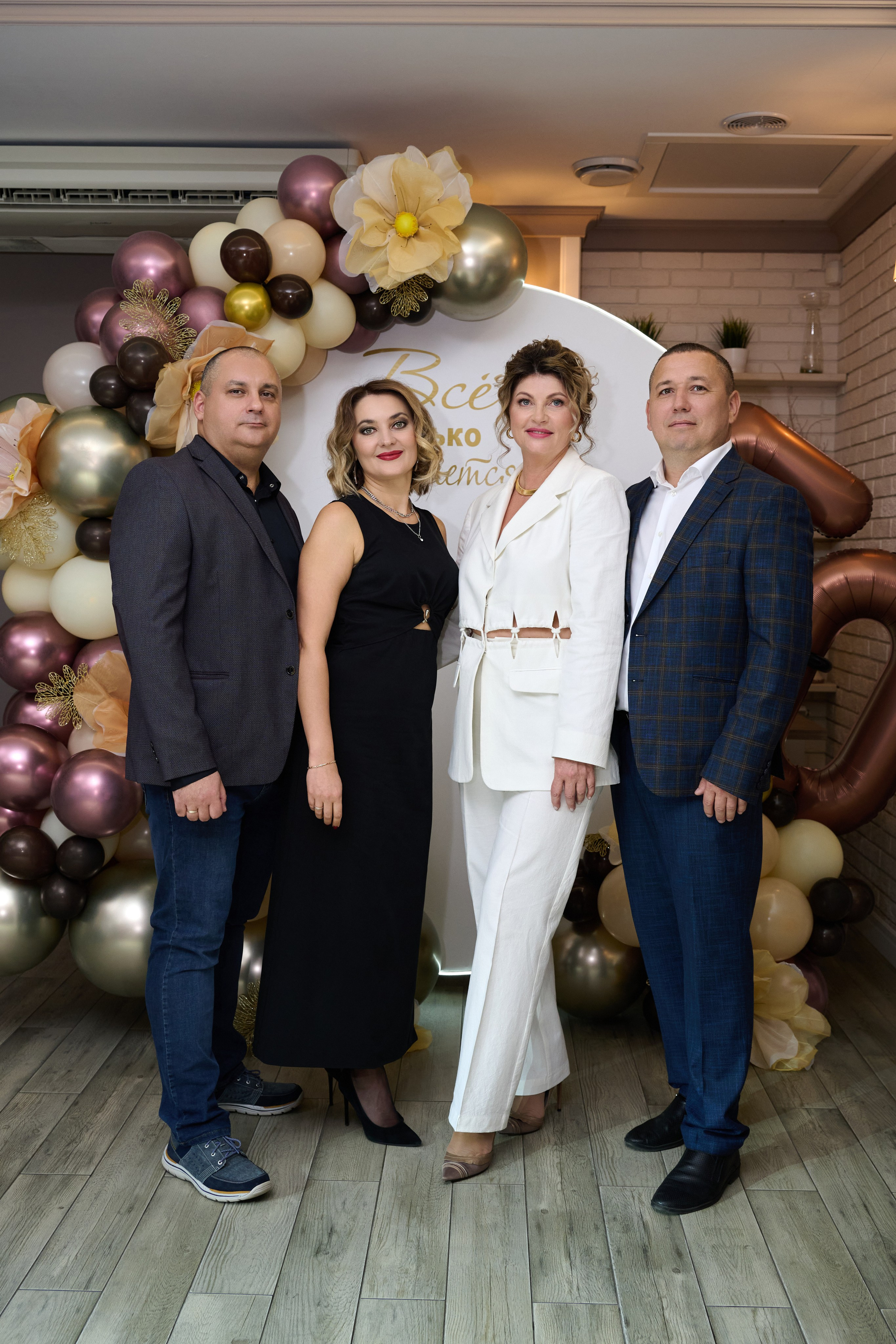 Фотосъемка юбилея Валентины. Профессиональный фотограф Старый Оскол, Губкин — свадьба, венчание, крещение, юбилей и день рождения