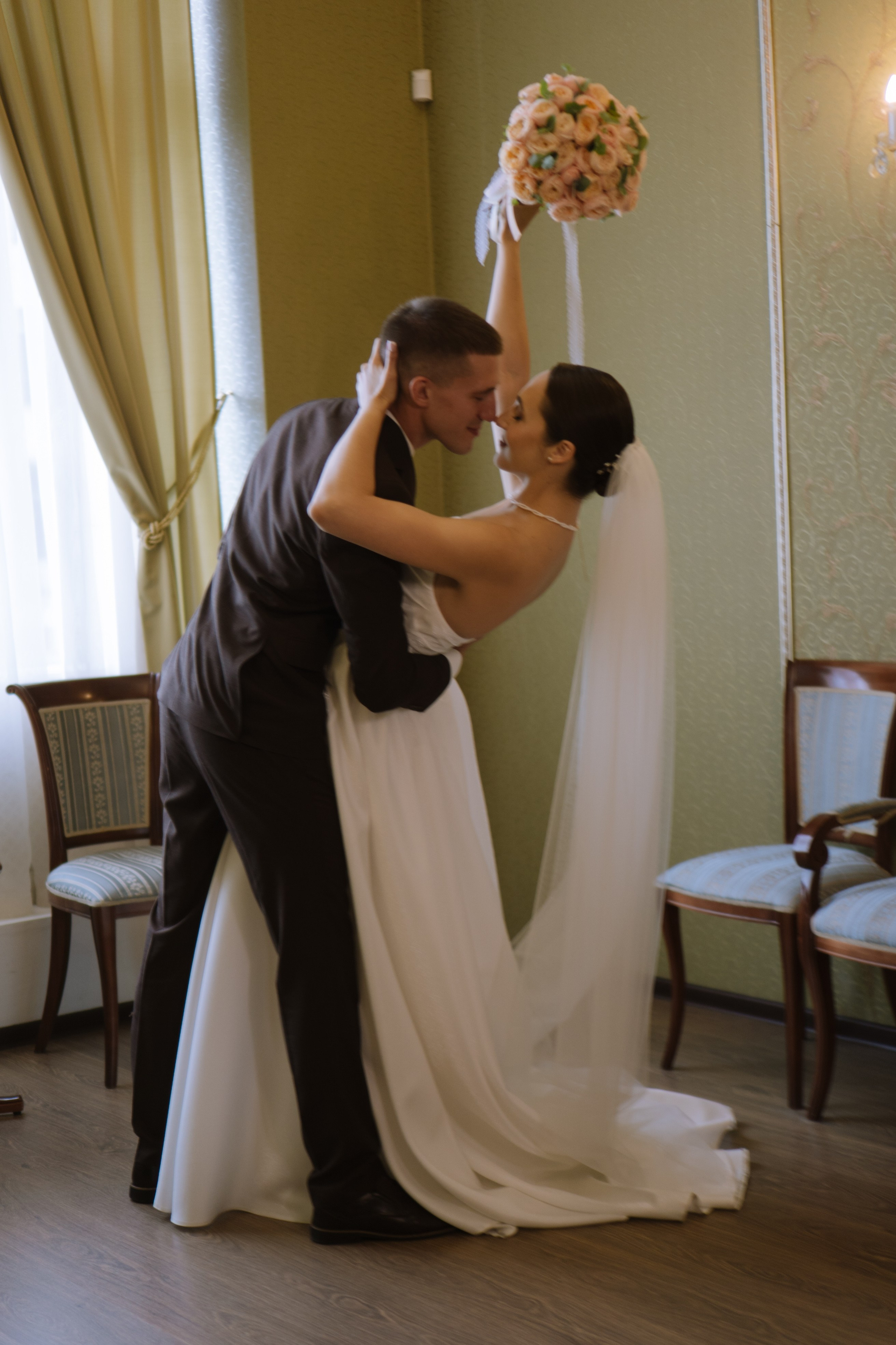 РЕПОРТАЖНАЯ СЬЕМКА В ЗАГСЕ. Профессиональный фотограф, Санкт-Петербург — Виктория Богомолова