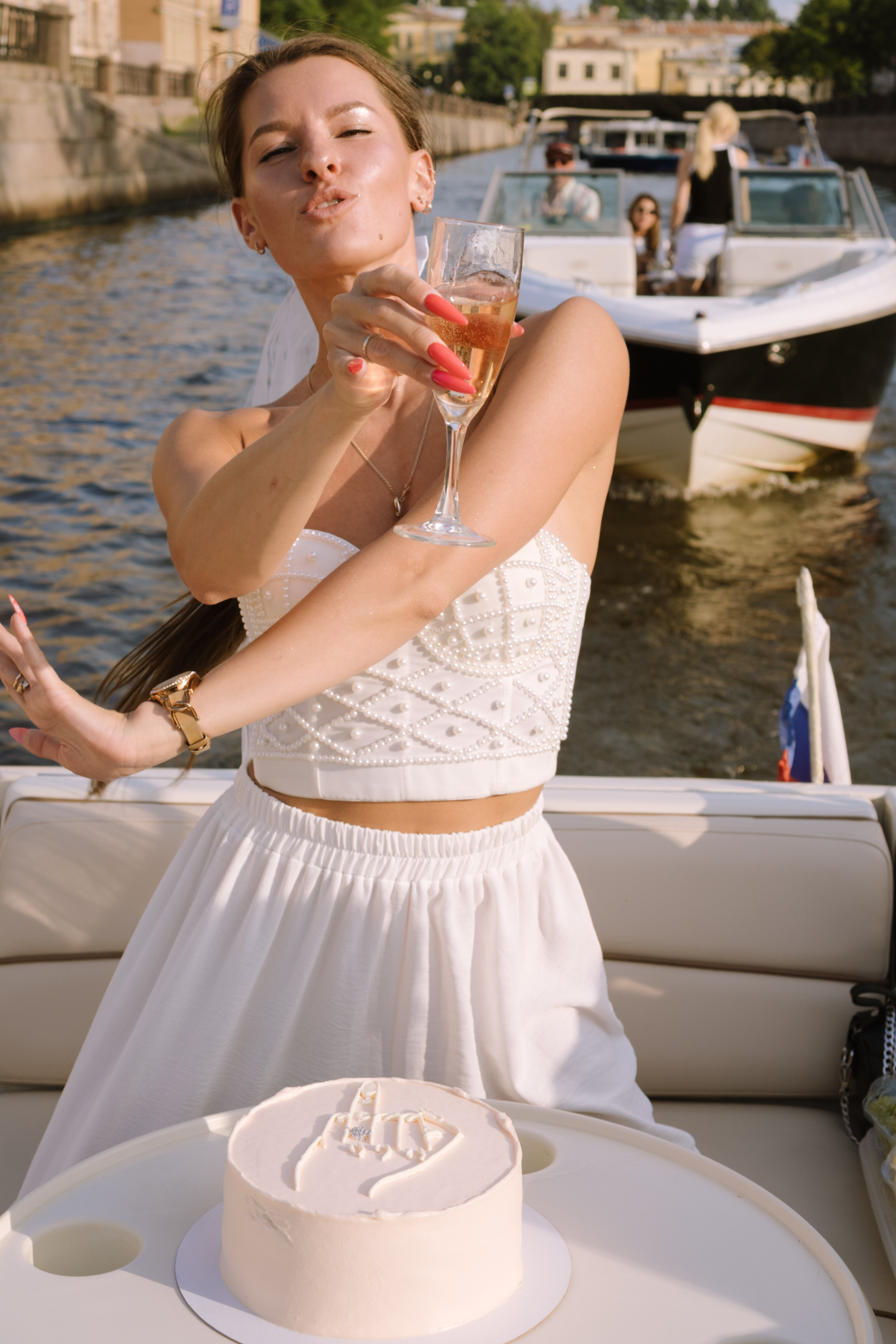 ДЕВИЧНИК НА КАТЕРЕ. Профессиональный фотограф, Санкт-Петербург — Виктория Богомолова