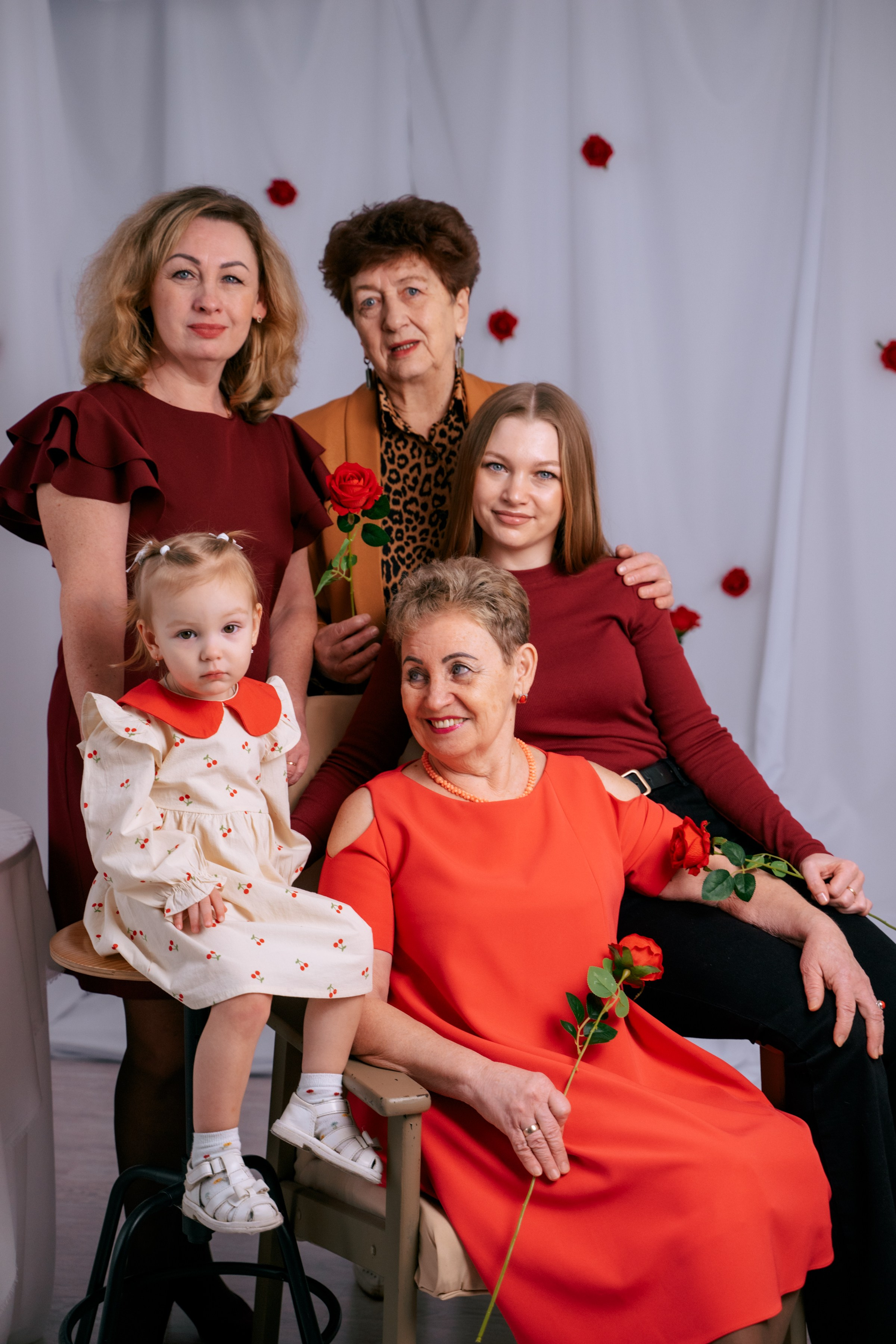 Катерина, Анна и их бабушки. Фотограф в Казани Алсу Багабиева