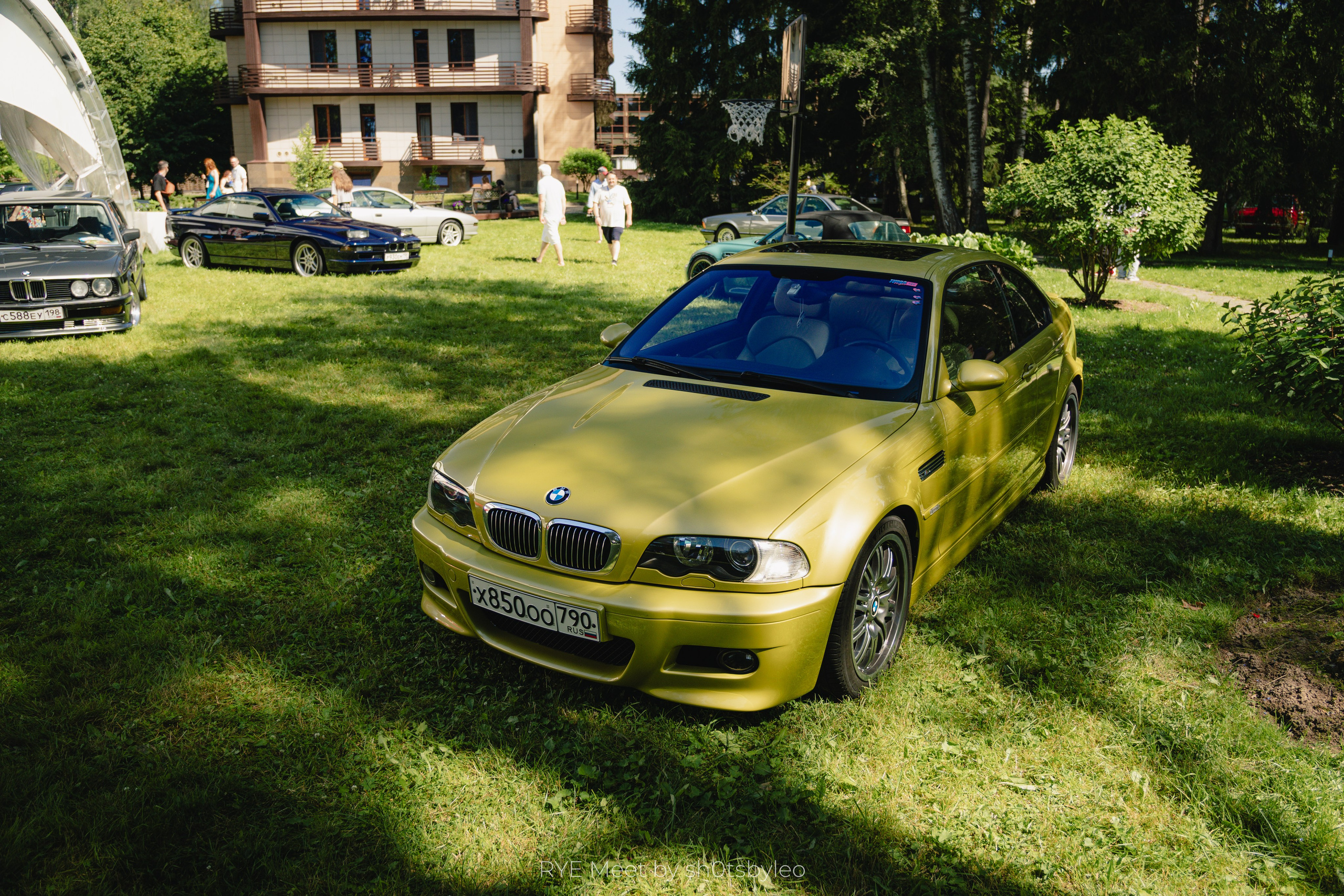 Масштабный летний фестиваль RYE Meet — встреча клуба любителей автомобилей старше 25-лет. Автомобильный фотограф Антон Цырулев