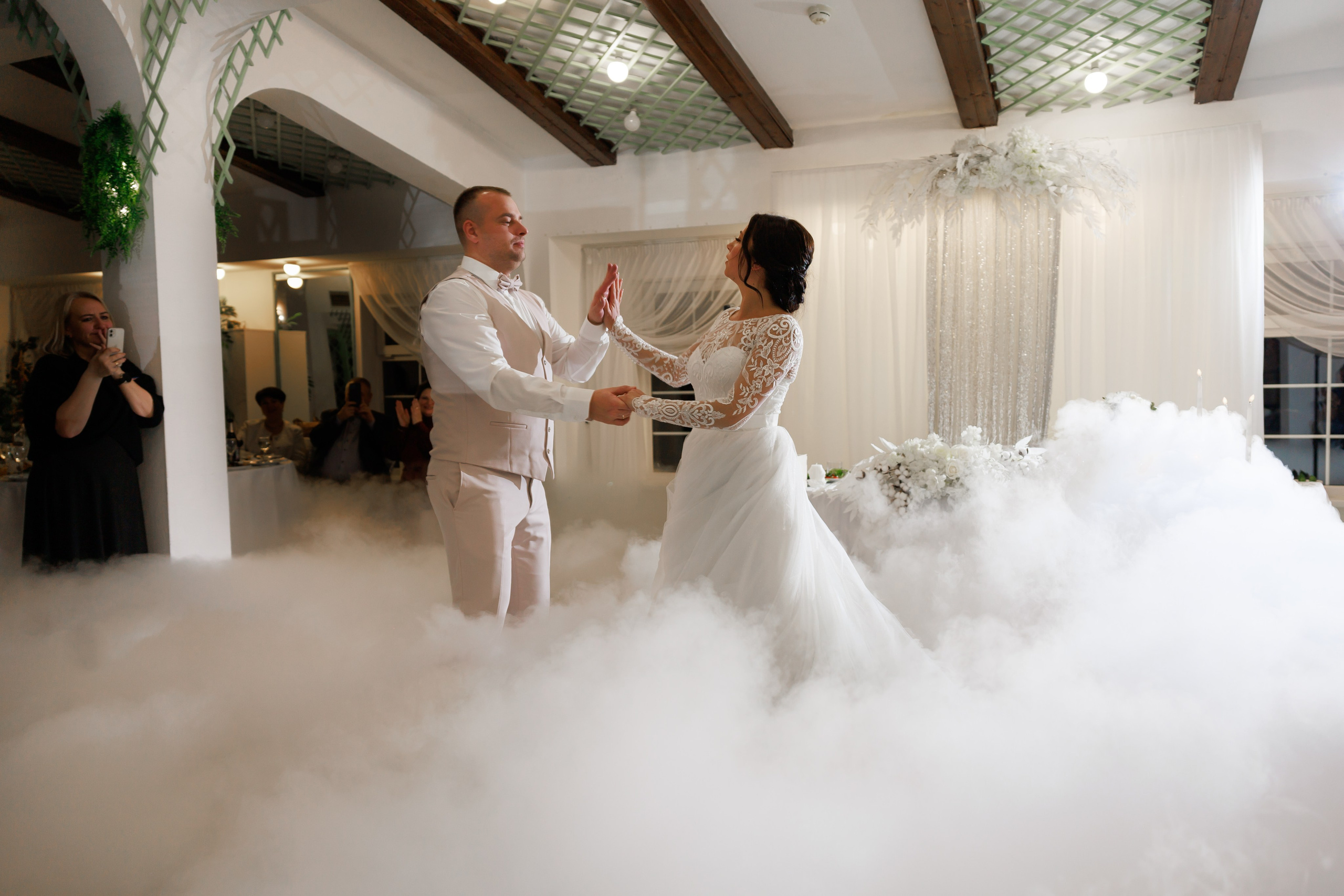 Свадьба в клубе Леонида Тягачёва. Семейный фотограф в Дмитрове Валентина Халикова