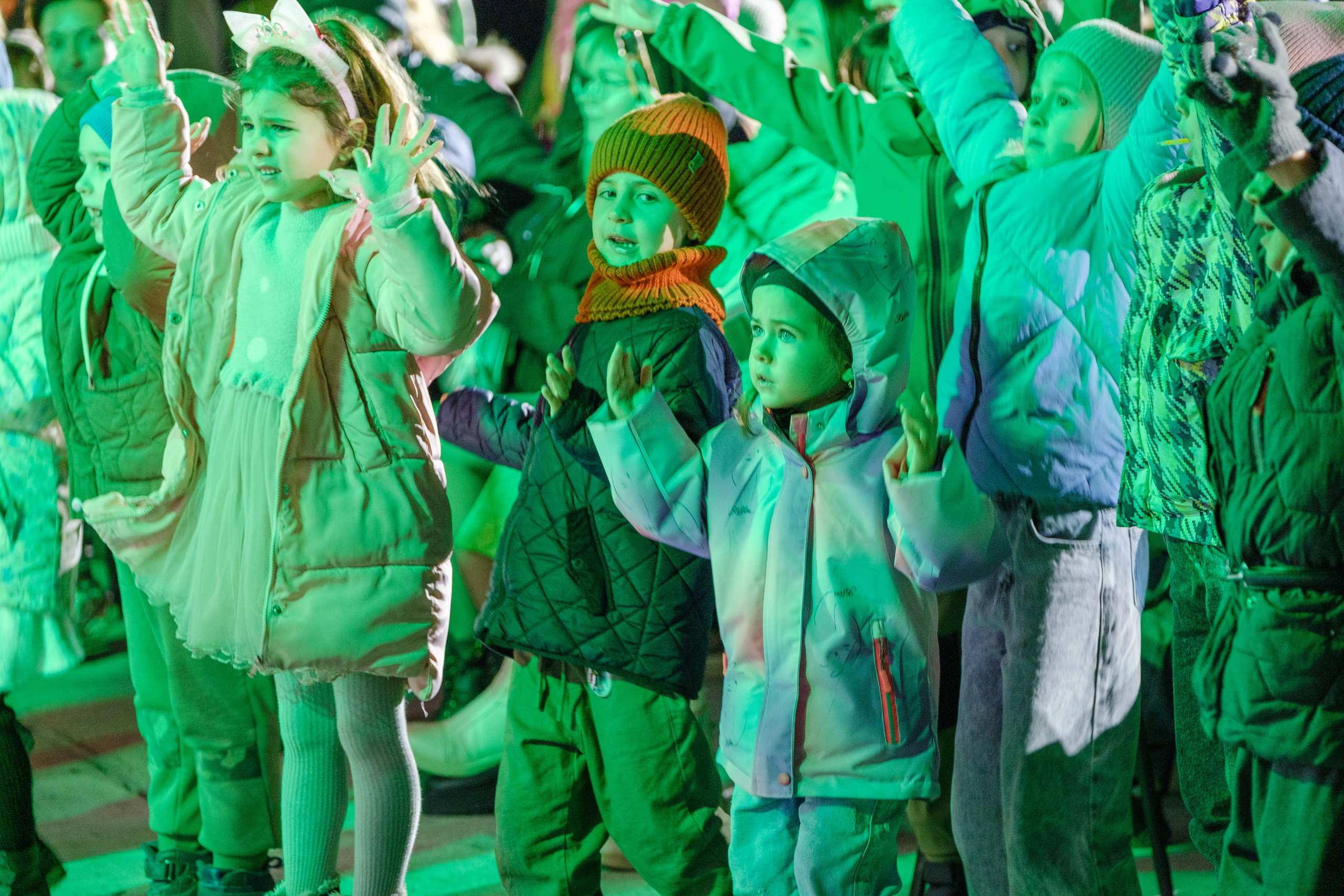 Новогодний репортаж из парка «Новый Херсонес» | Фотограф Илья Желдак. Профессиональная фотосъемка в Крыму. Натуральные эмоции и живые кадры. Забронируйте дату прямо сейчас!
