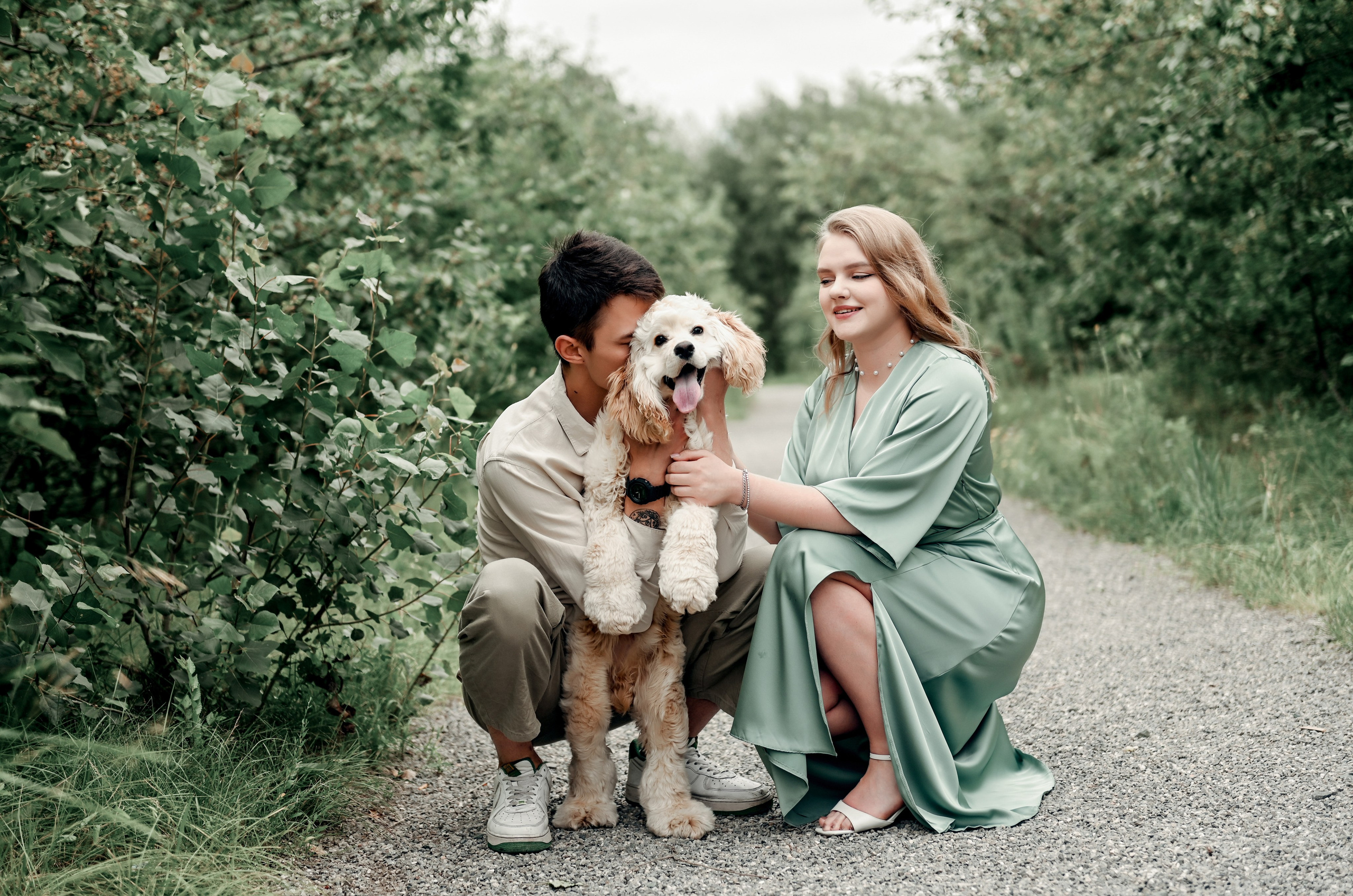 Love story прогулка вместе с песиком))). Свадебный, семейный, детский, контент фотограф в Омске Максим Ильин