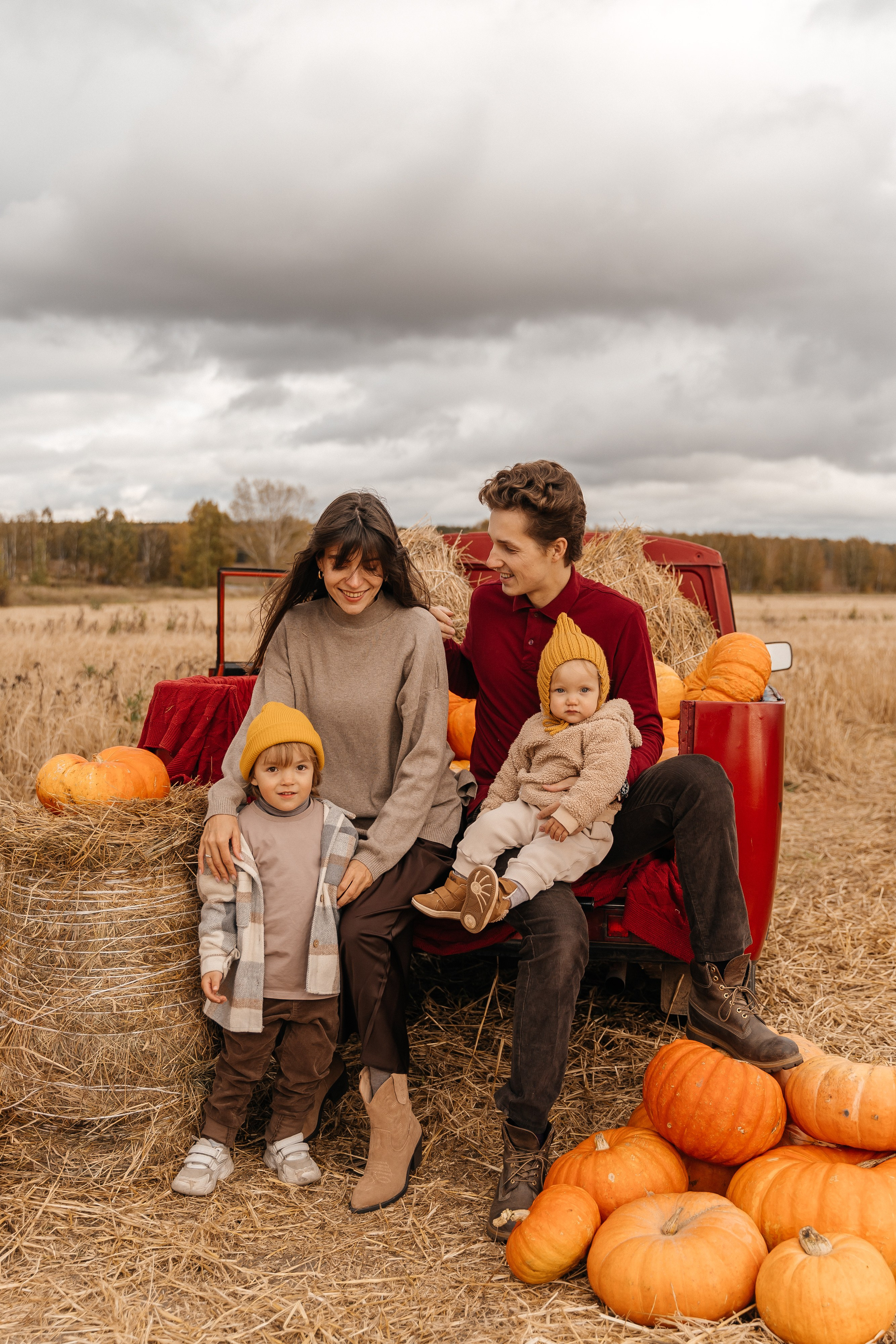 Саша, Женя, Лёва и Марта. Волик Мария