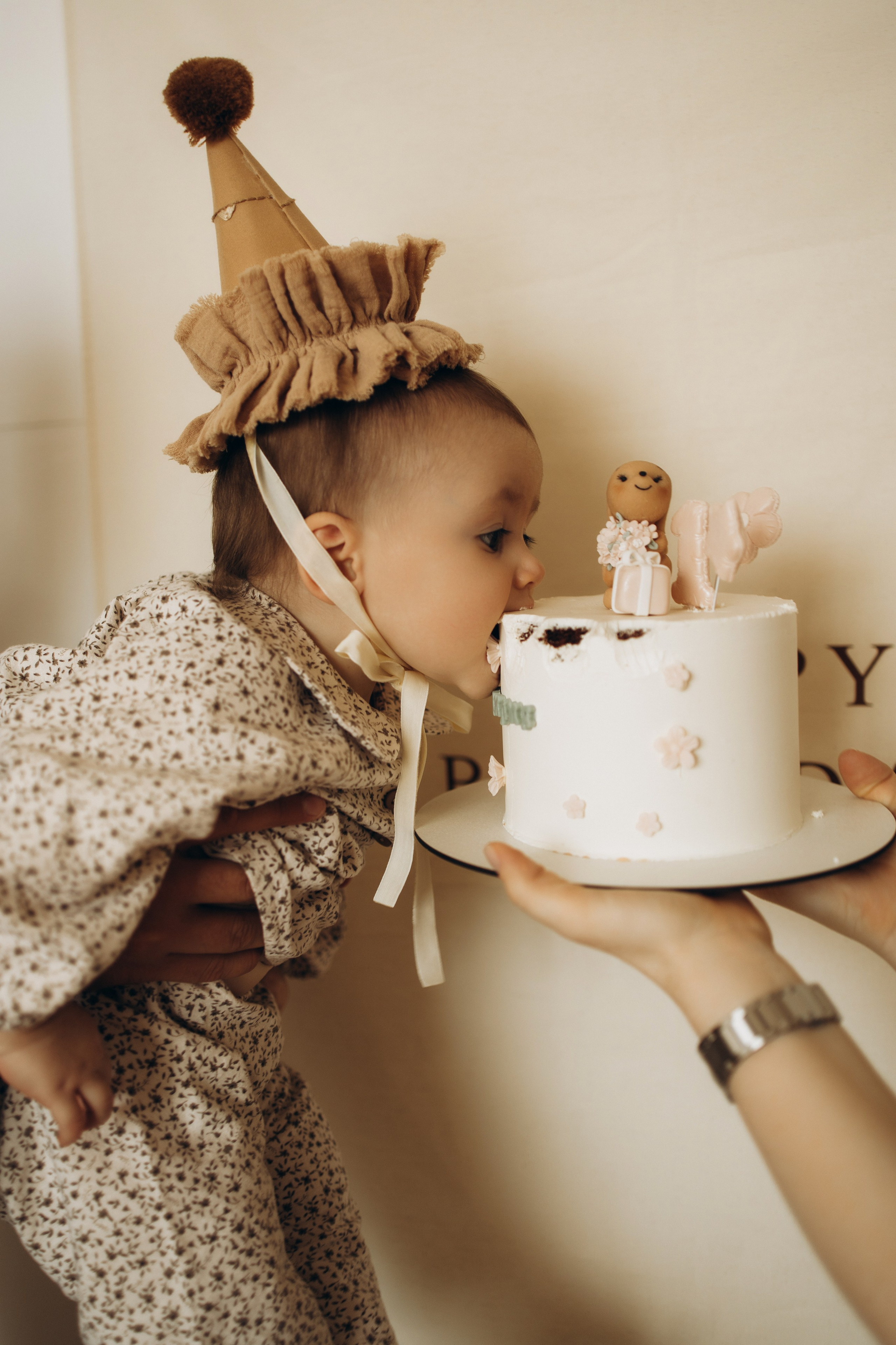 Эмилии годик. Самый теплый фотограф в Краснодаре Рябоконь Ксения