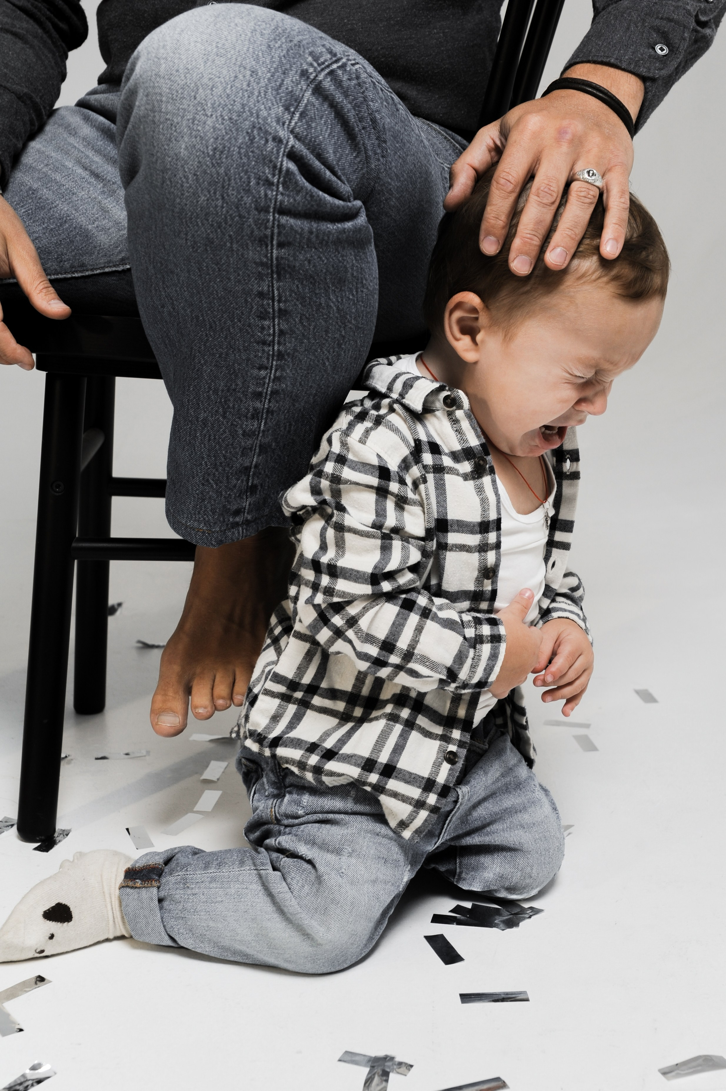 Минималистичная новогодняя семейная съемка. Фотограф в Екатеринбурге Артём Зайнетдинов