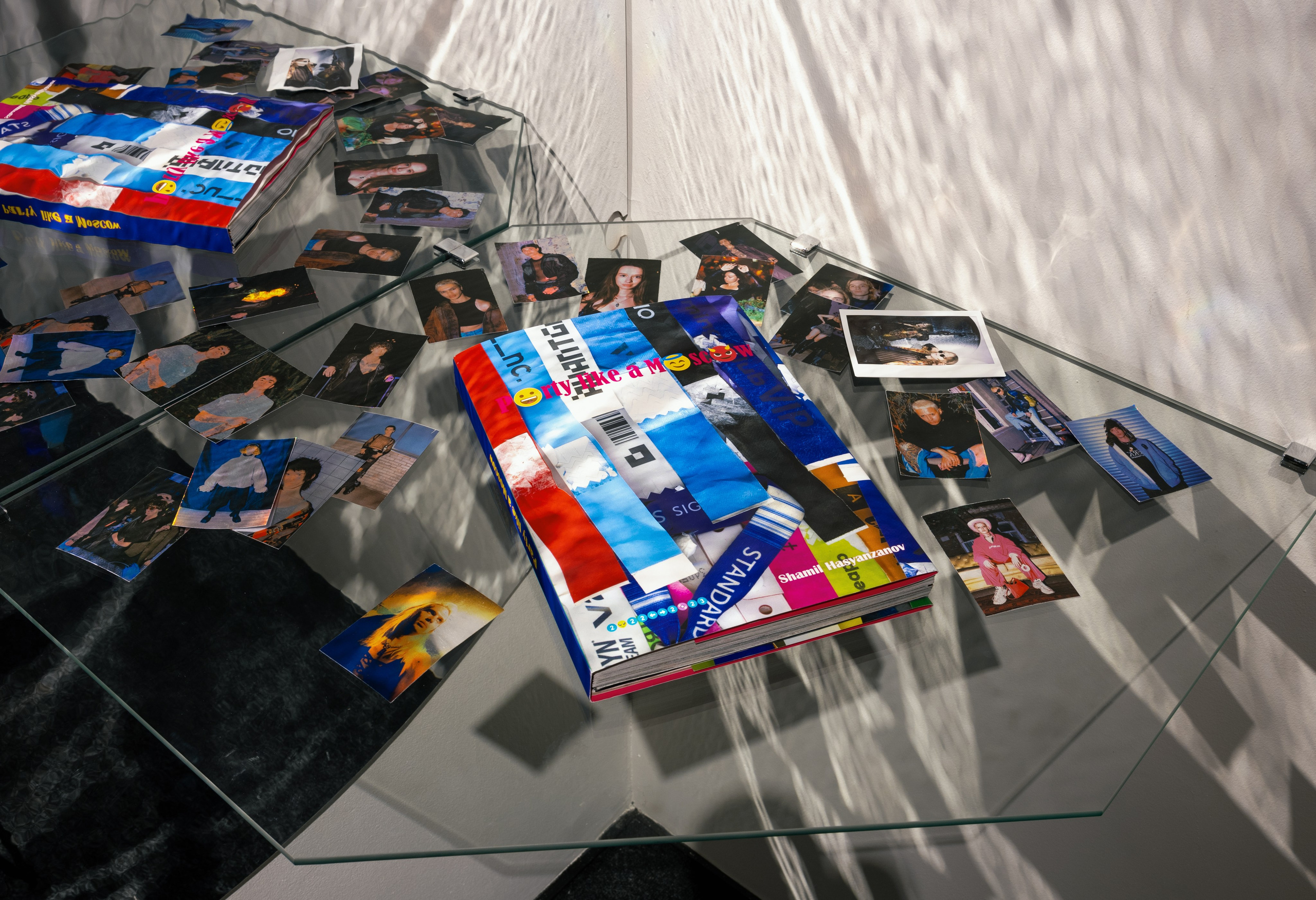 Party like a moscow (Exhibition Book) Фонд культуры «Екатерина». Портретный и ивент-фотограф в Москве