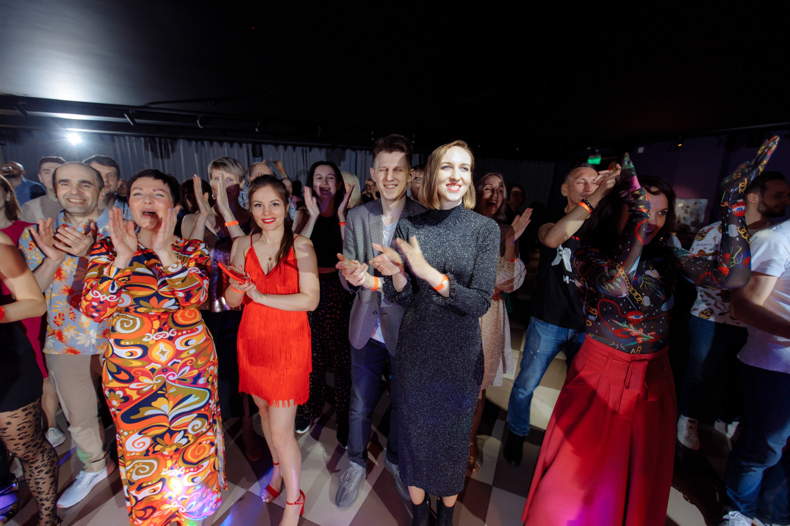 ISALSА. Вечеринка в школе танцев. Свадебный фотограф в Ярославле Анастасия Архипова