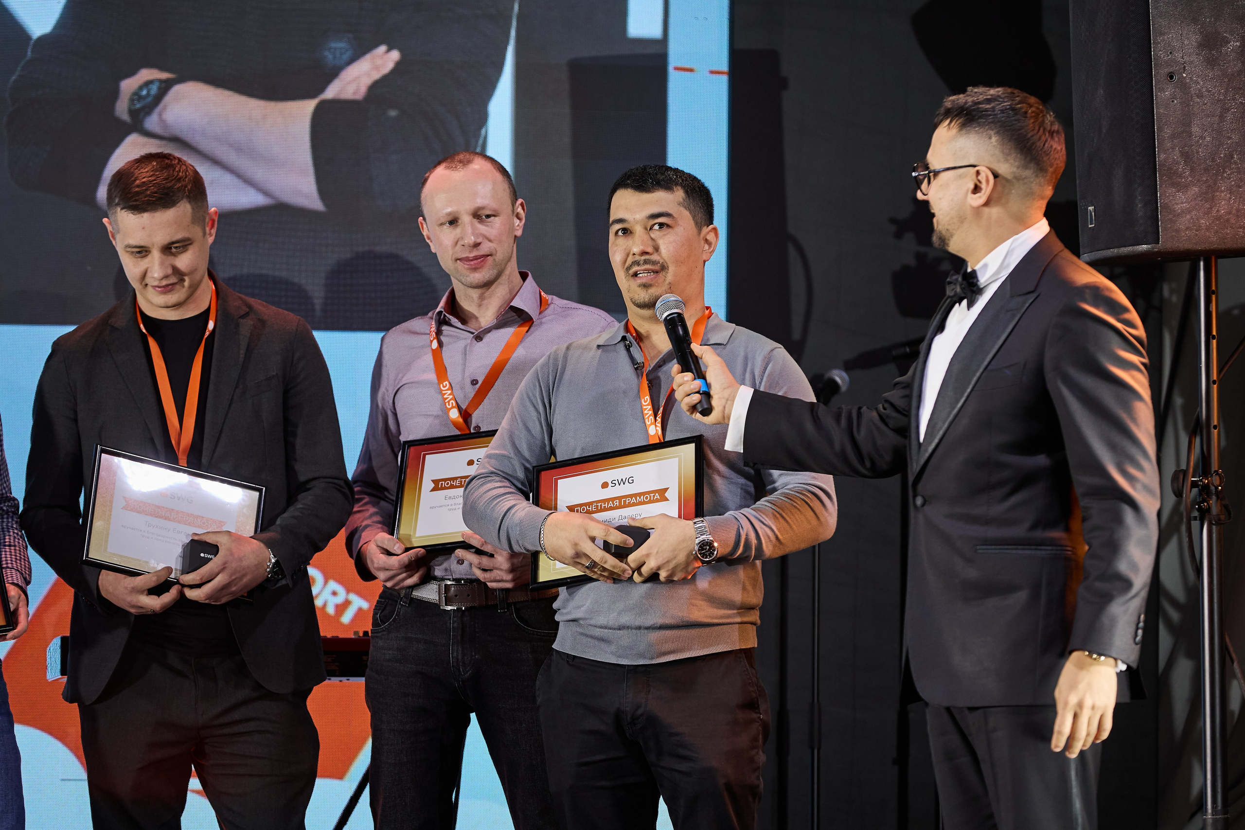 SWG. Антон Гошовский - свадебный и семейный фотограф в Москве и Крыму