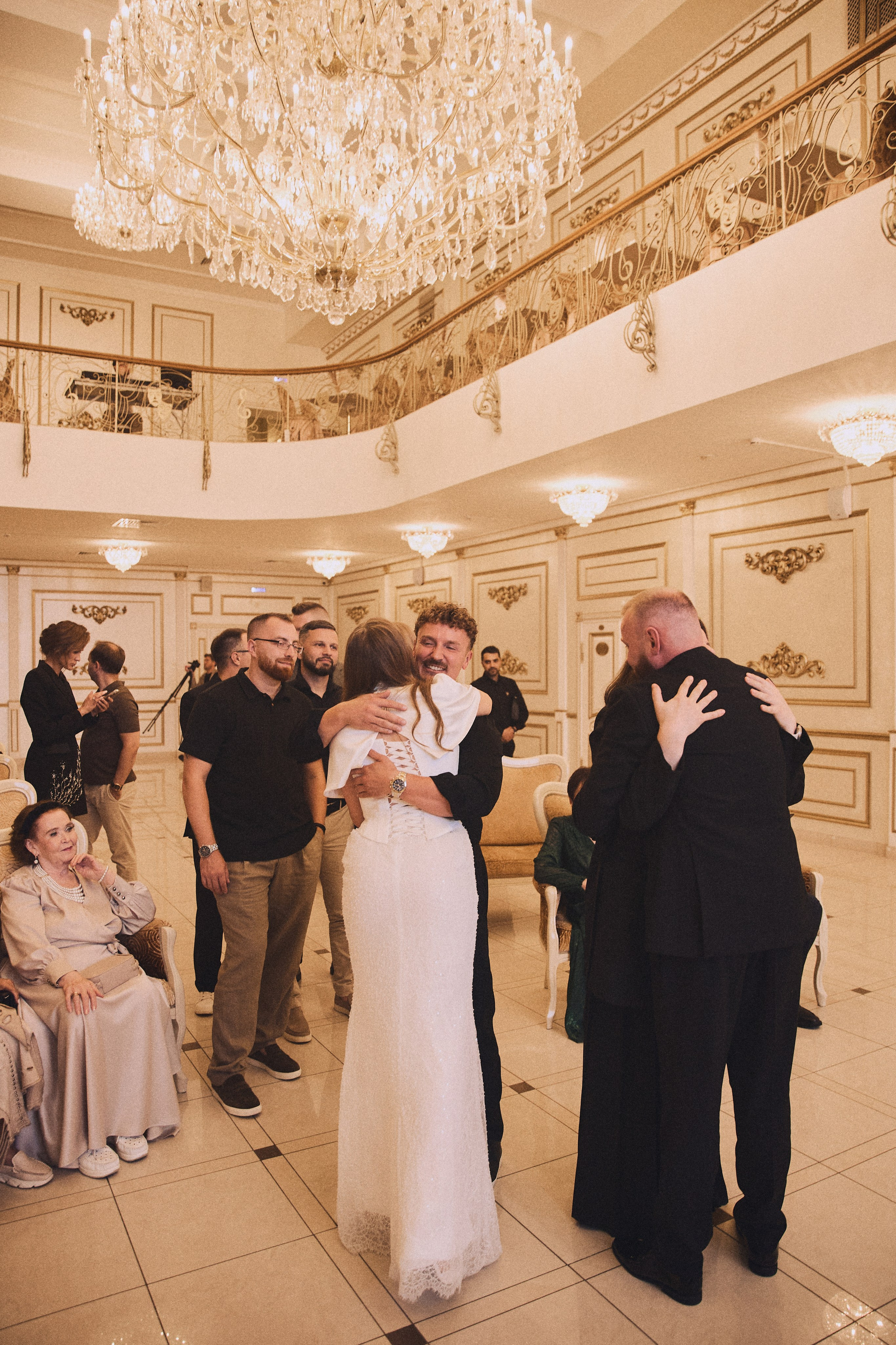 AT THE END THE BEGINNING. Дмитрий Мазуркевич: Профессиональный Репортажный Фотограф