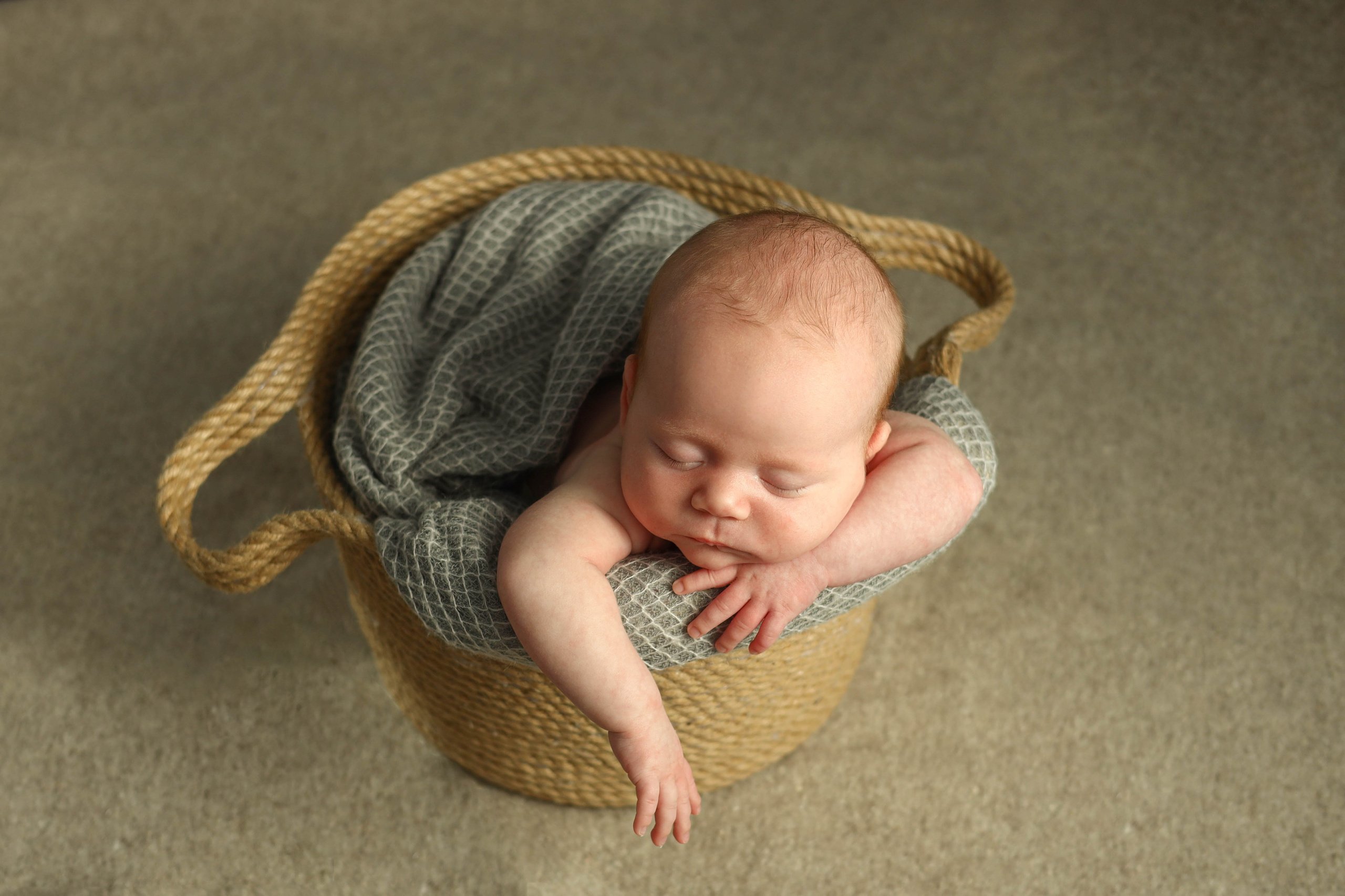 Новорождённые. Главная