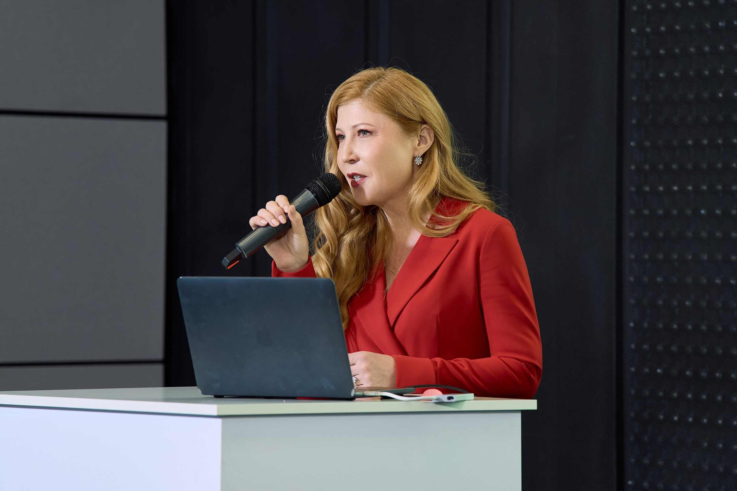 СПИКЕРЫ. PRO-AGELESS