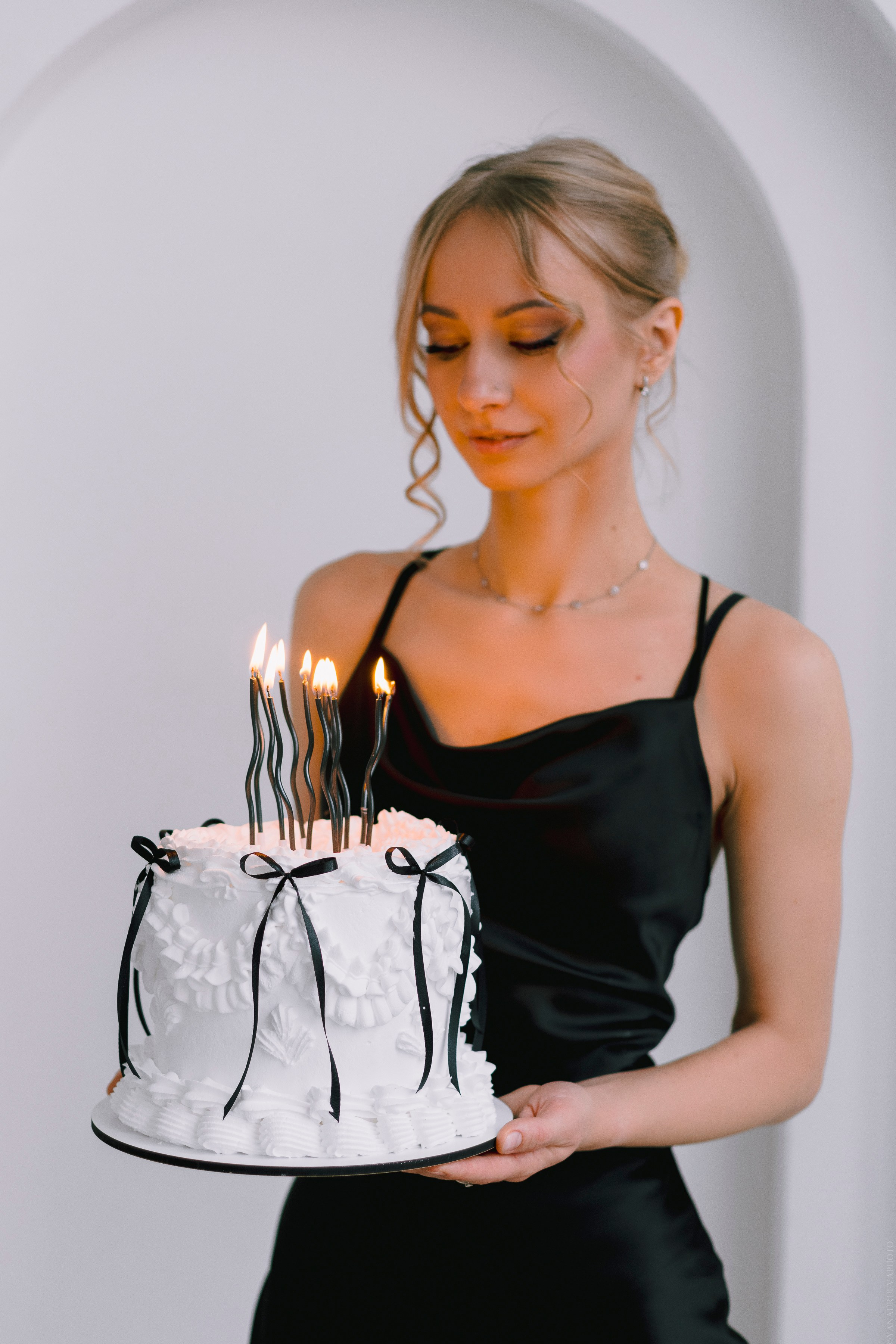 фотосессия с тортом и свечами 