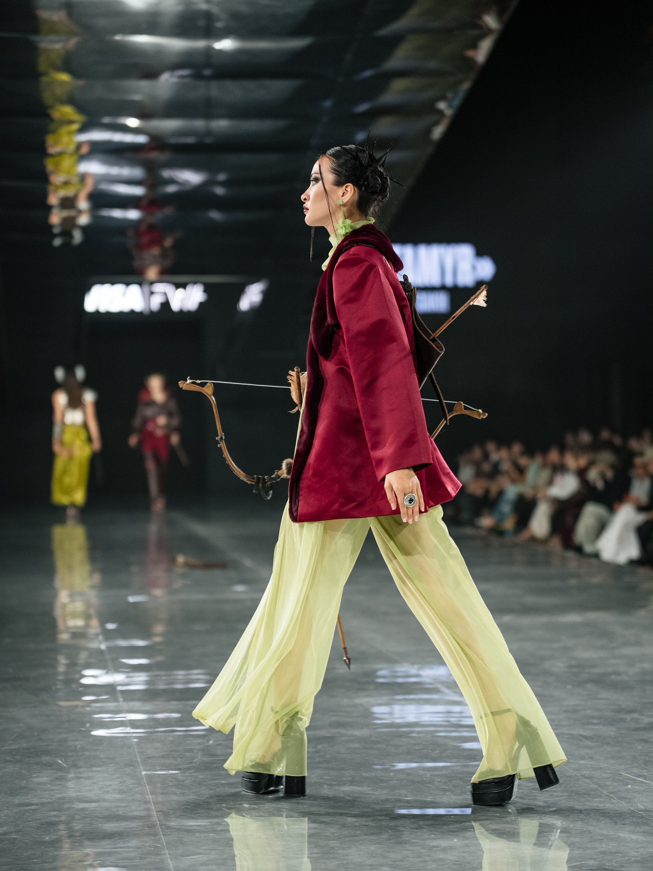 Visa Fashion Week SAKH. Сайт Алматинского НЮ АРТ, будуар и фэшн фотографа Дениса Карпенко
