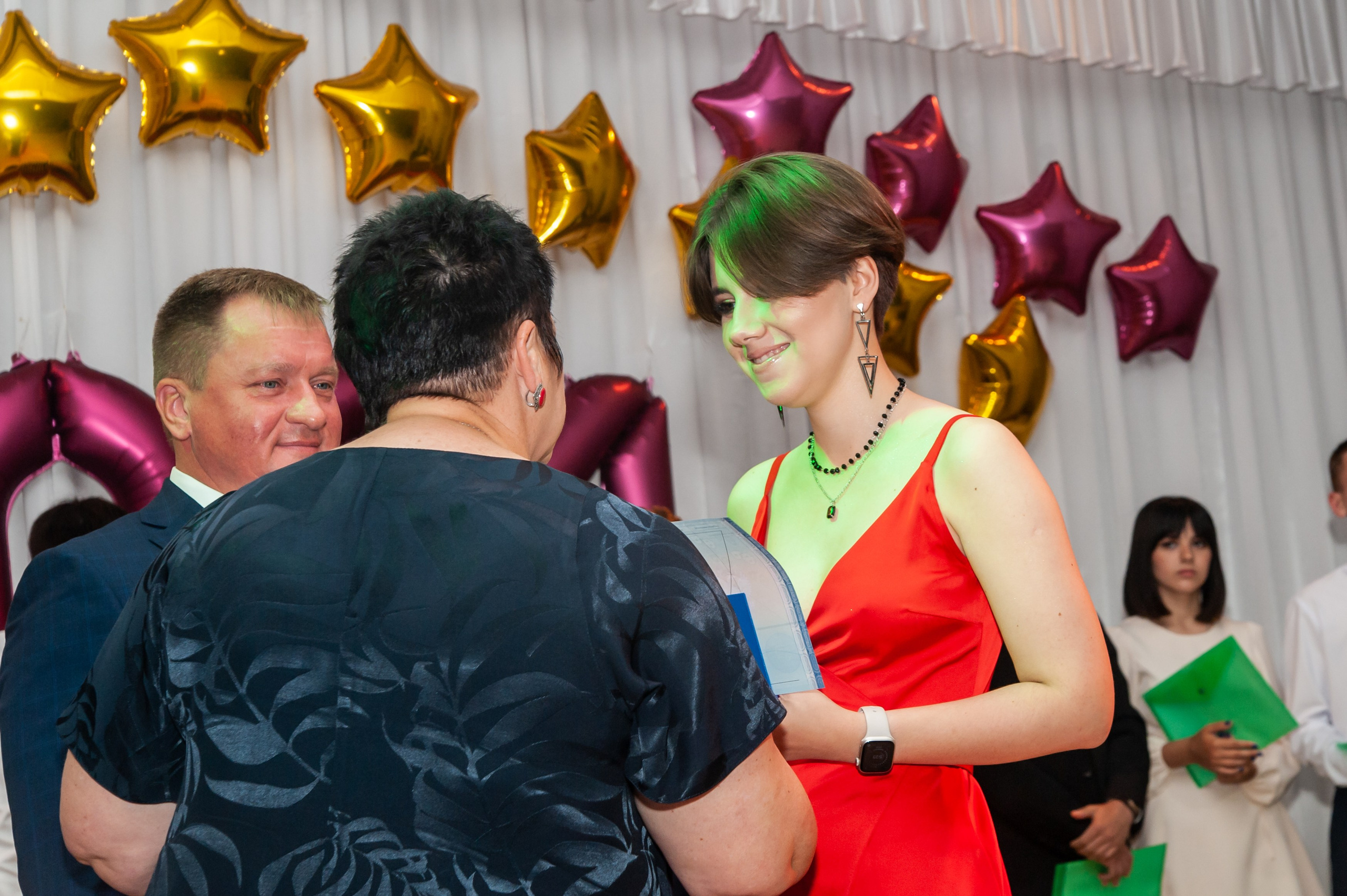 Выпускной МАОУ СОШ № 17 им. Эдуарда Есаяна. Свадебный и семейный фотограф Денис Лукьянов в Краснодаре, Краснодарском крае и Республике Крым