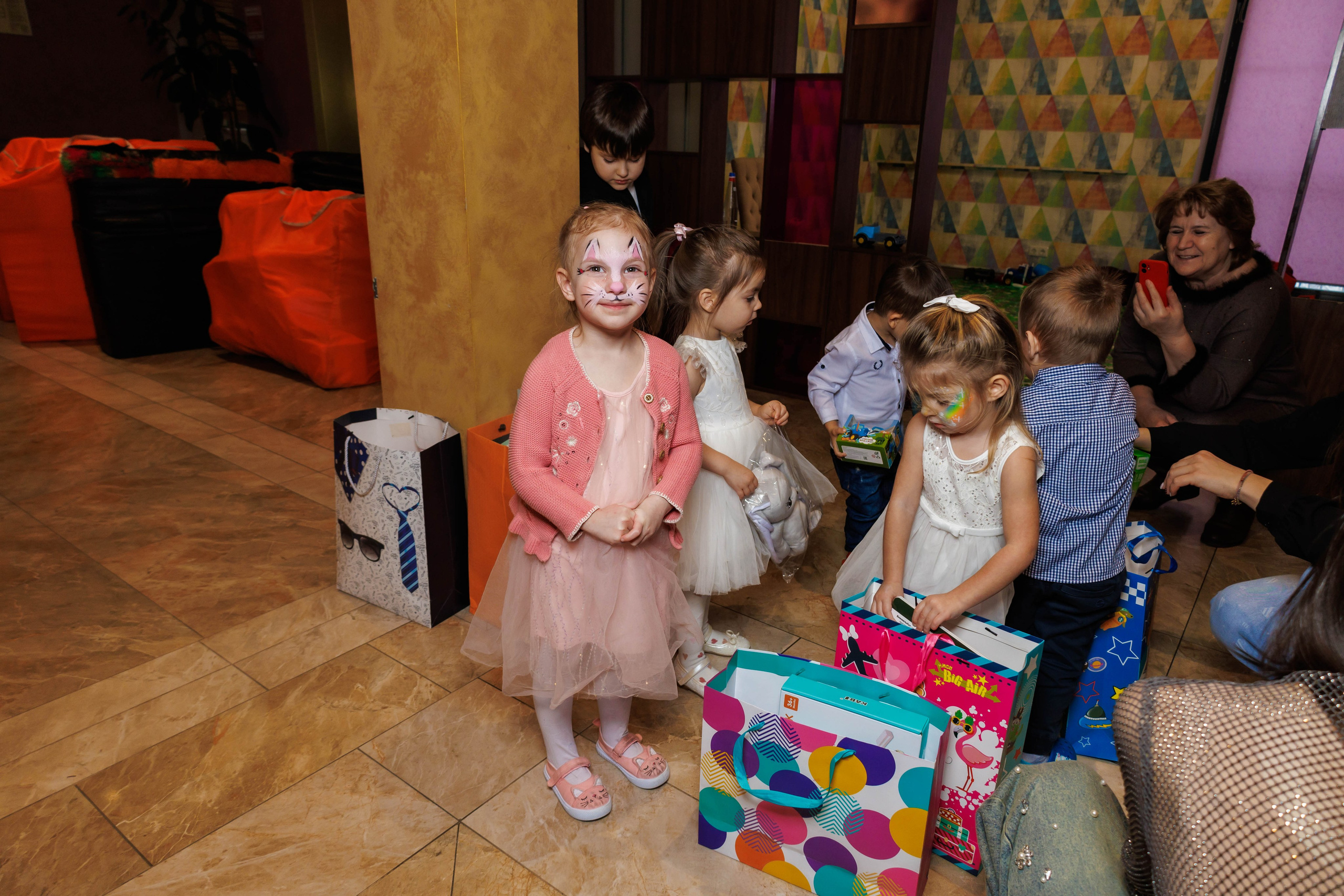 День рождения в ресторане. Фотограф в Москве Дмитрий Емельянов