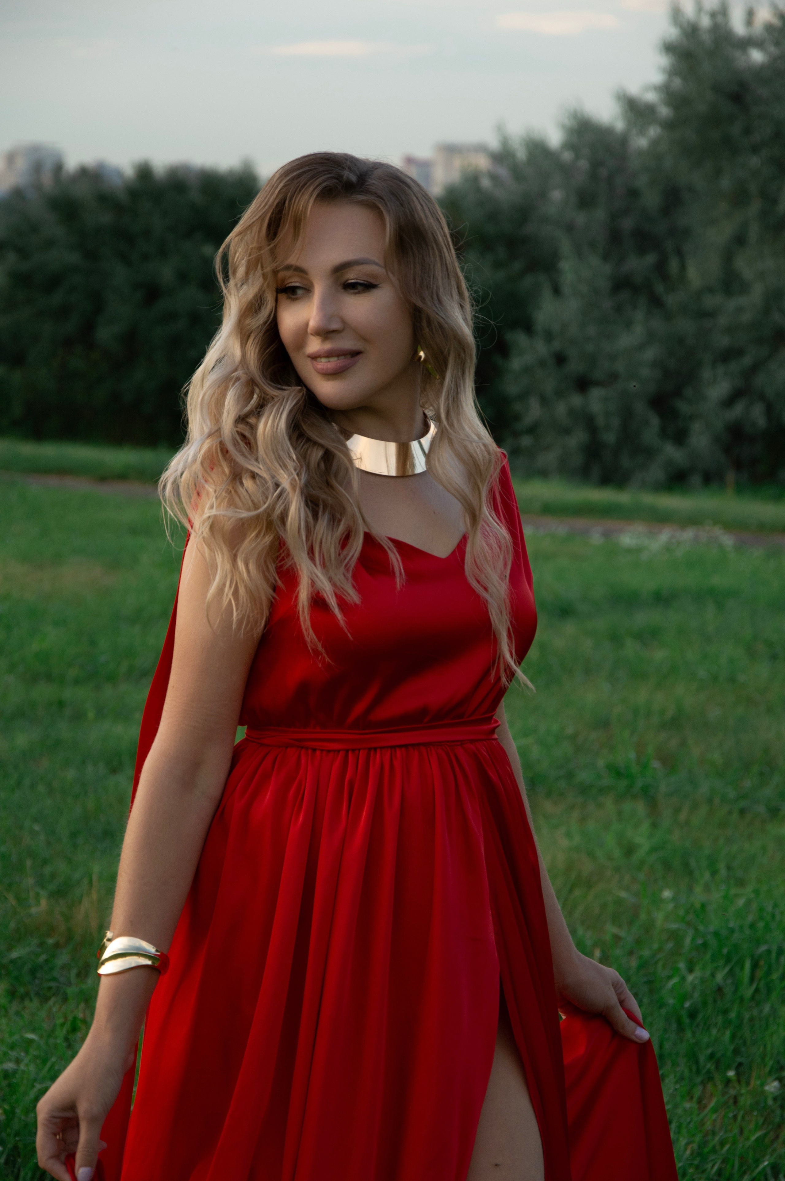 Летящие платья. Мобильный фотограф в Омске