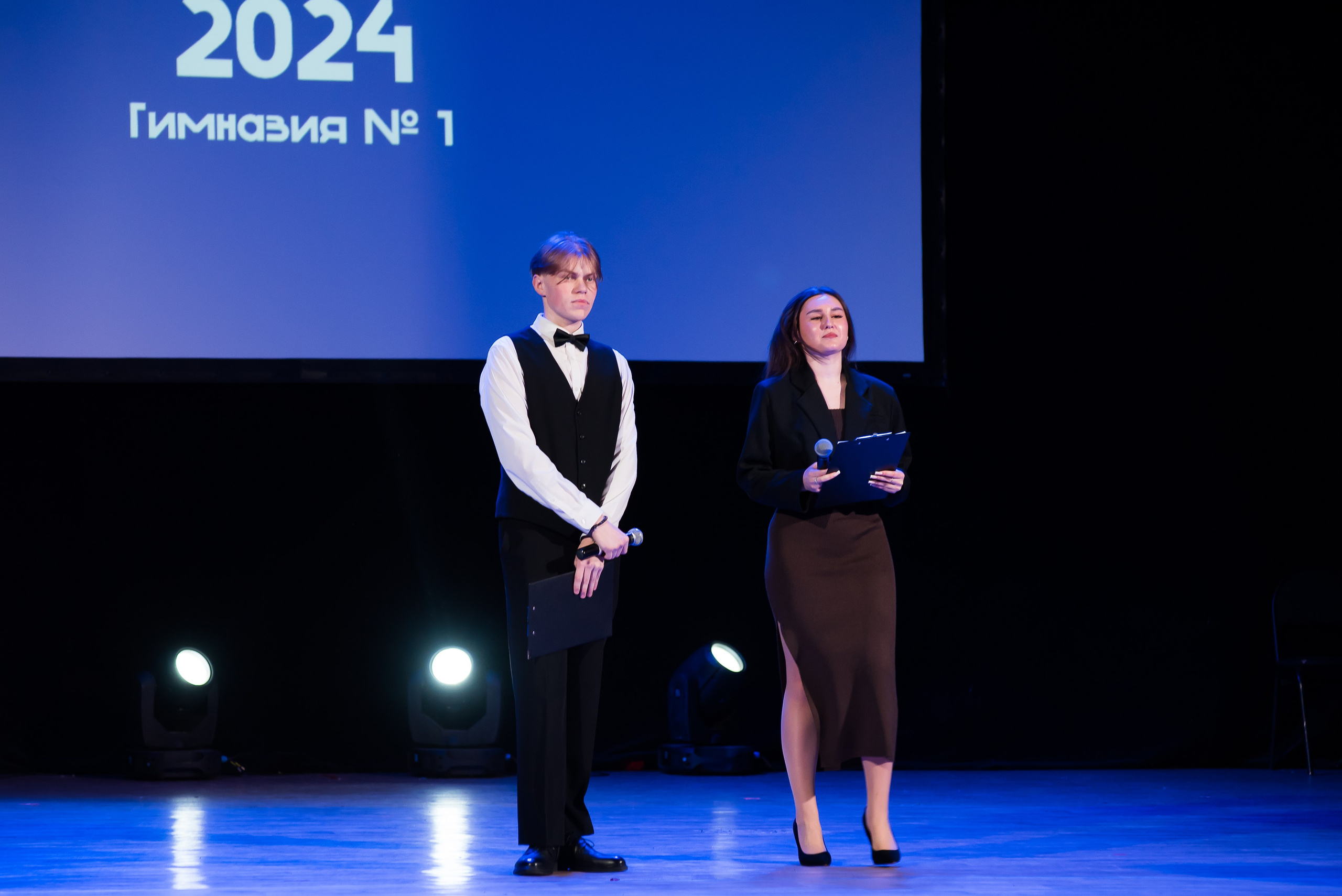 Выпуск 2024 Гимназия 1 Последний звонок. Семейный и свадебный фотограф в Кемерово Кривцов Алексей