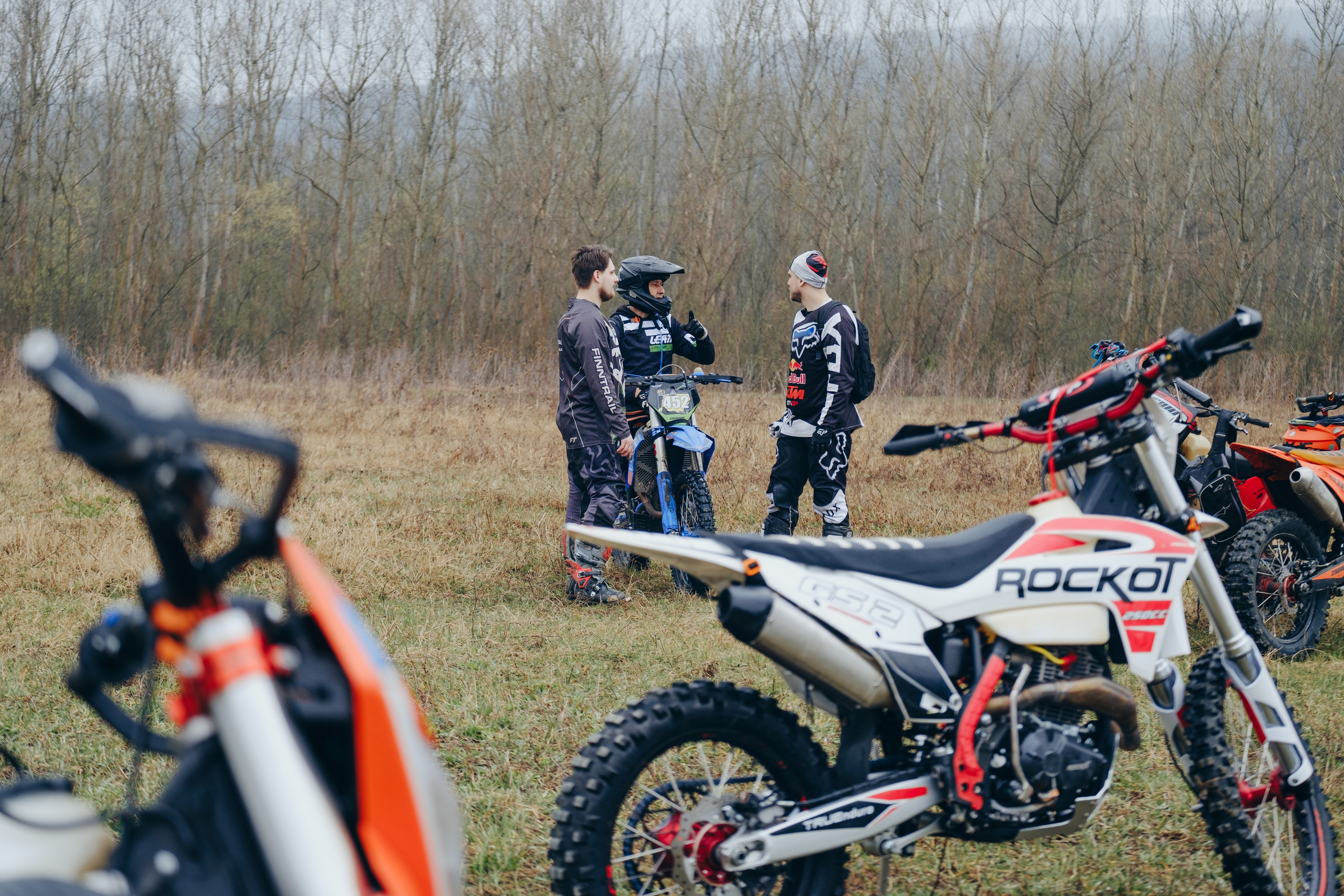 Съемка для Sharmax Moto в Горячем Ключе. Свадебный фотограф Денис Ожигин в Краснодаре и крае. Эмоциональная и стильная съемка вашего дня