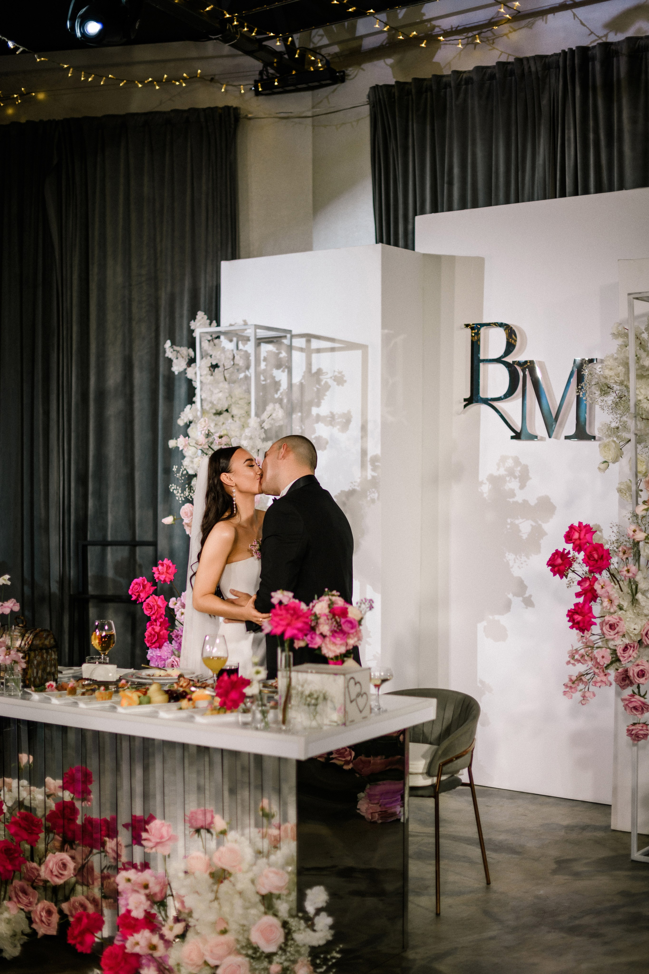 02/11/24 Маша и Вадим. Свадебный фотограф в Санкт-Петербурге София Шубик