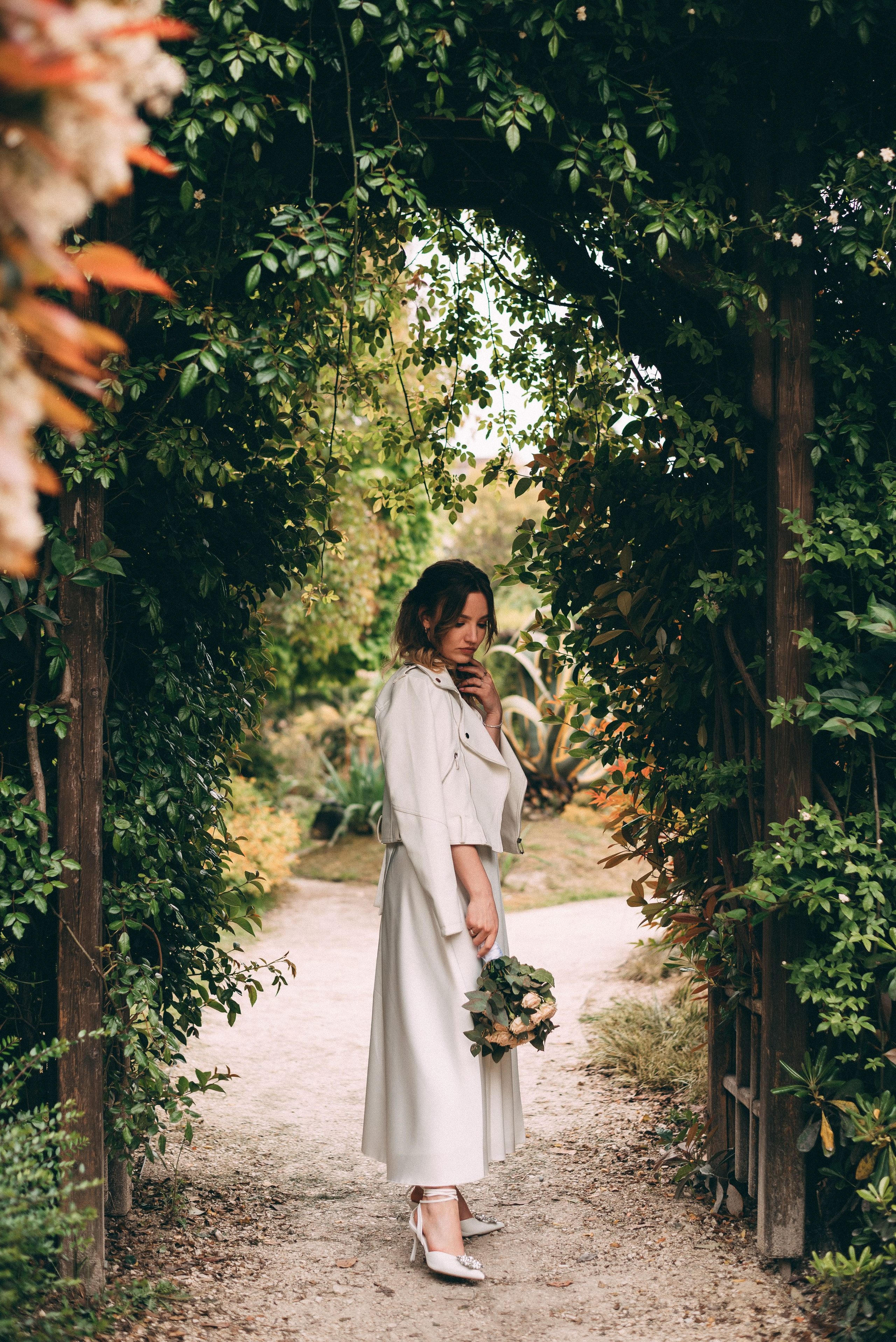 Фотосессия свадьбы или lovstory в центре Сочи, Зимний театр. Фотограф в Сочи — Маргарита Поганова