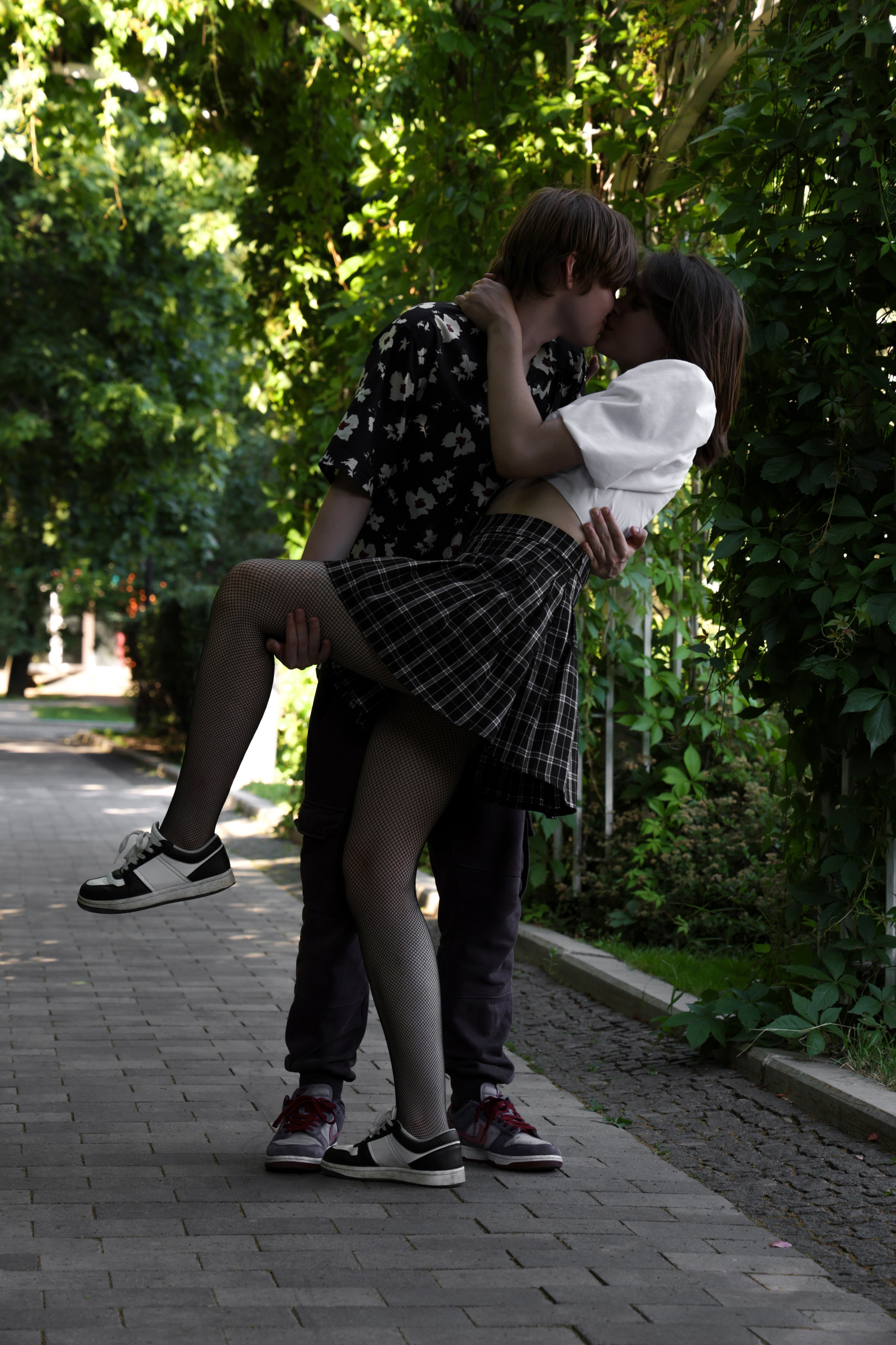 Hot chocolate in paper glass. Portrait photographer based in Toronto — Blinova Mariia