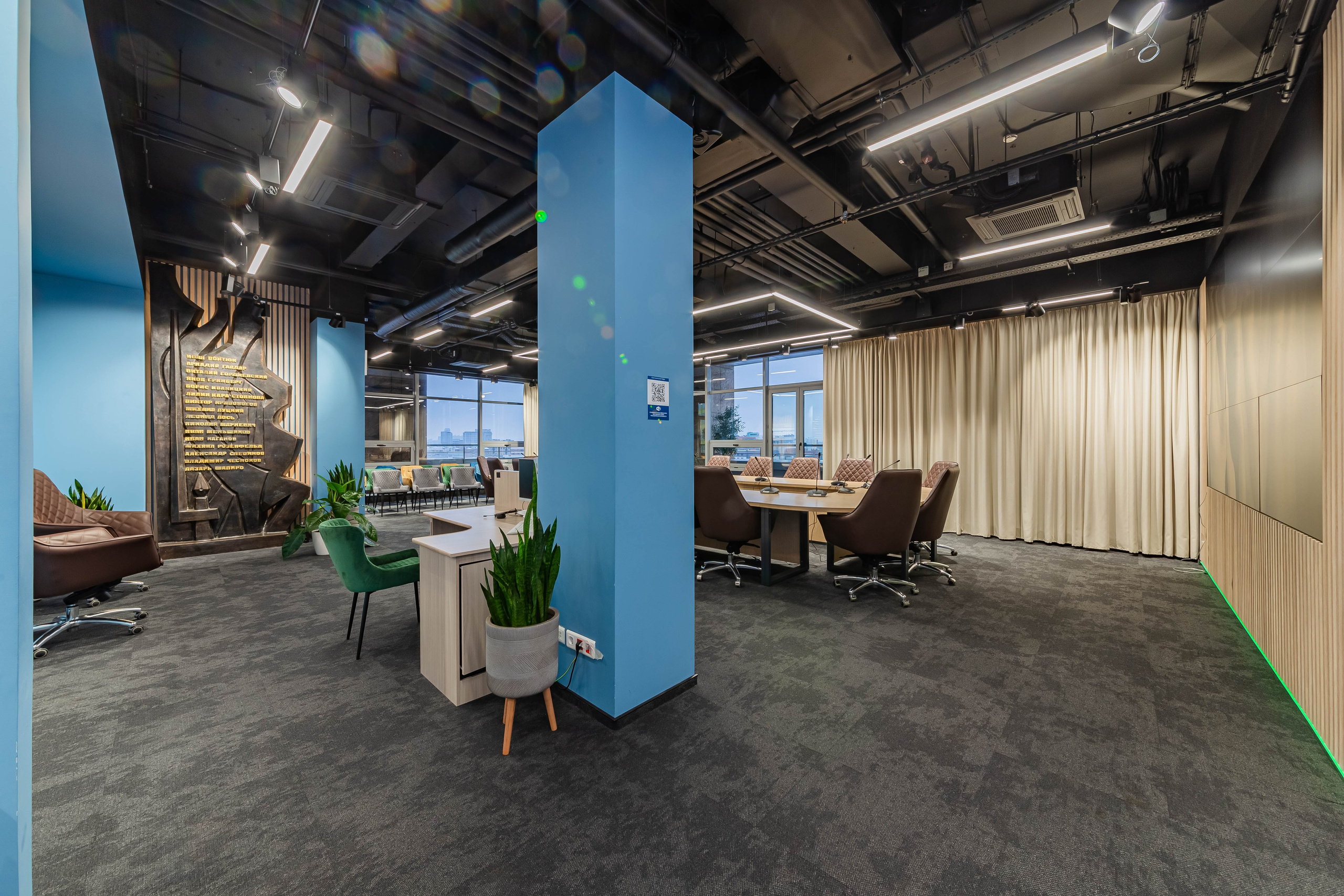 Сокол. Фотограф Лагутин Анатолий