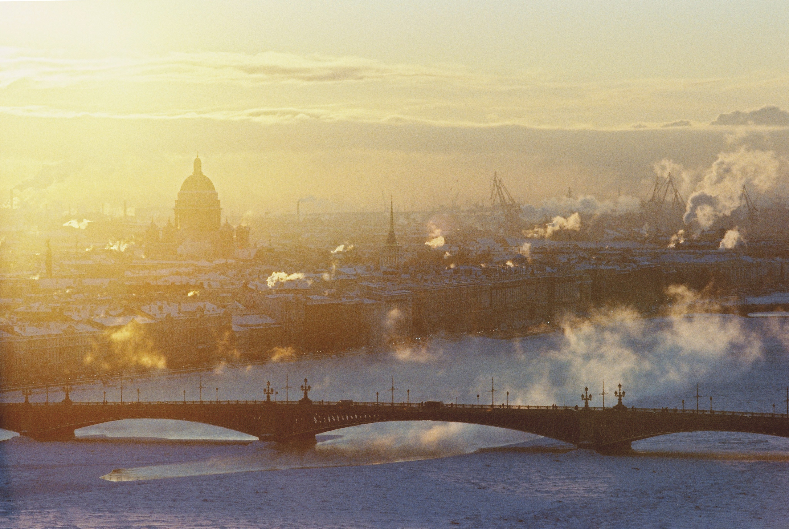 Фотографии цветные. Свадебный и семейный пленочный фотограф в Петербурге Истомина Ирина