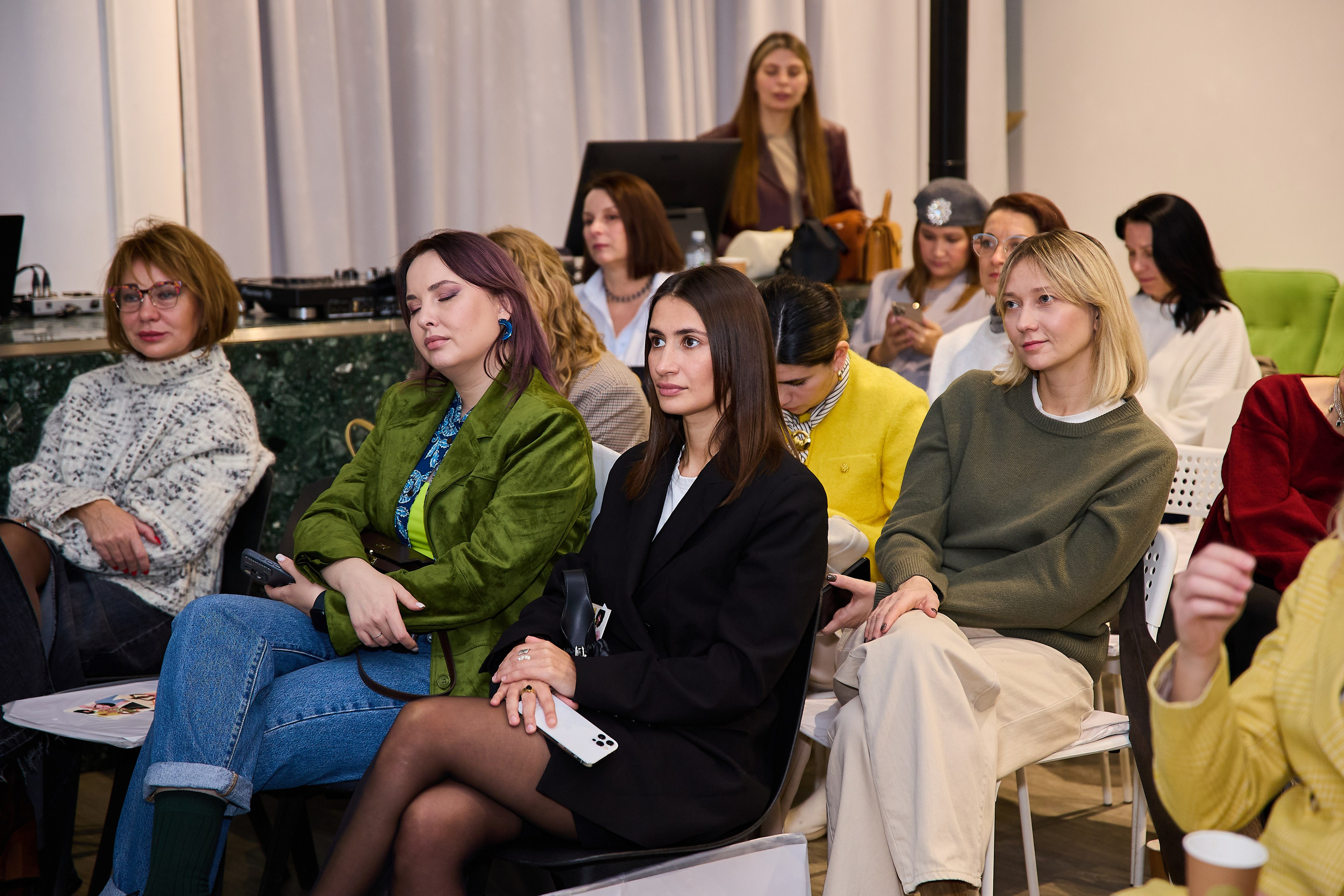 Презентация Povod. Фотограф Вика Винваг. Москва