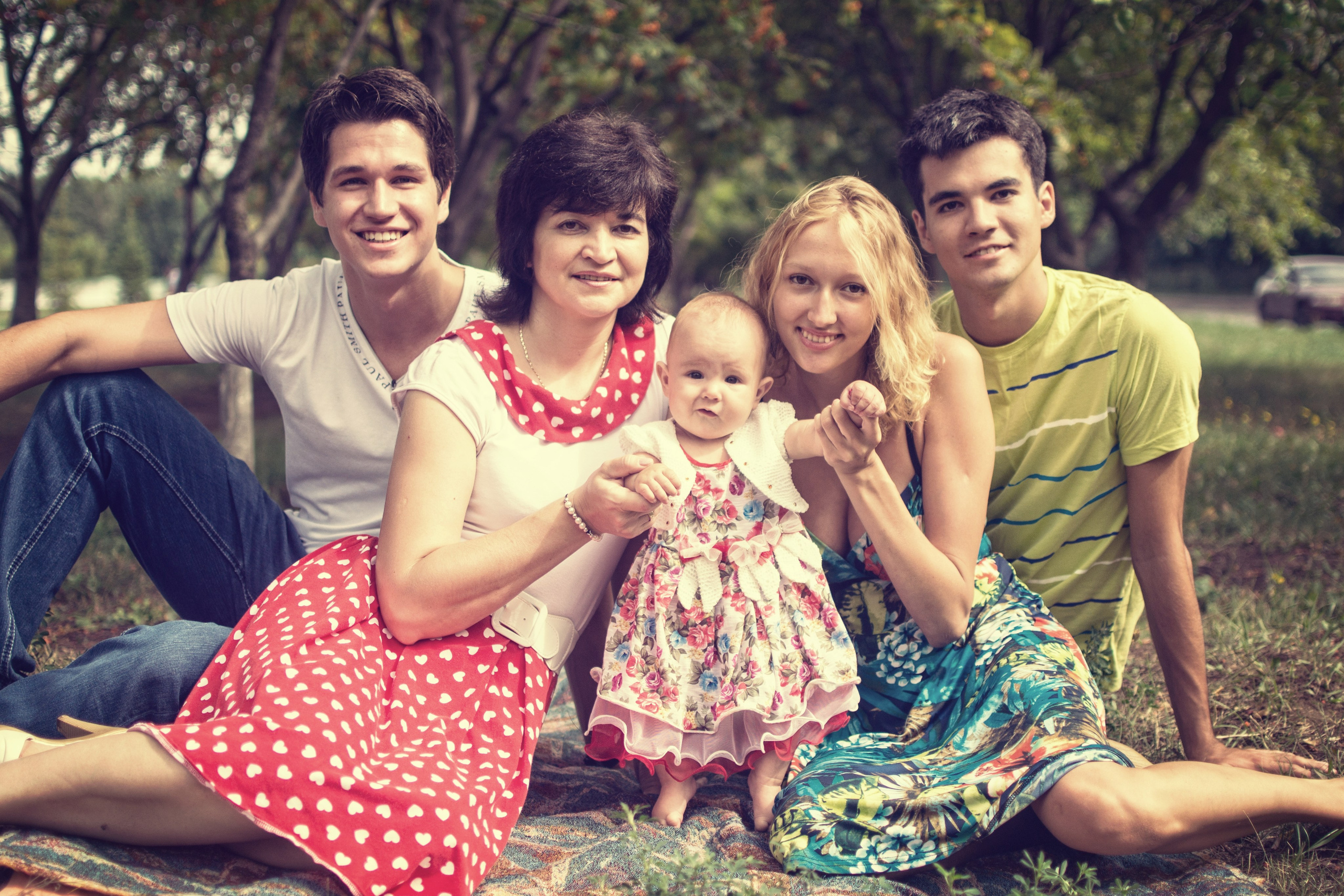 Семейная съемка в парке Победы. Портретный креативный творческий фотограф в Казани Михаил Бушенев