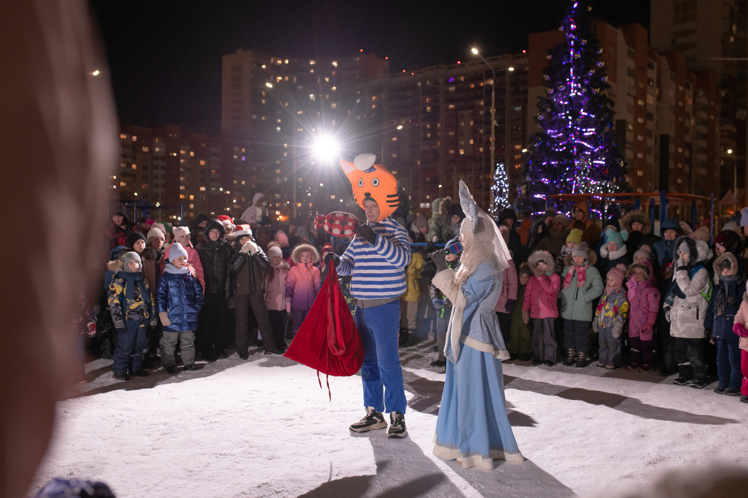 Новогодняя ёлка 2022. Свадебный фотограф Екатеринбург/Челябинск — Любовь Волохова