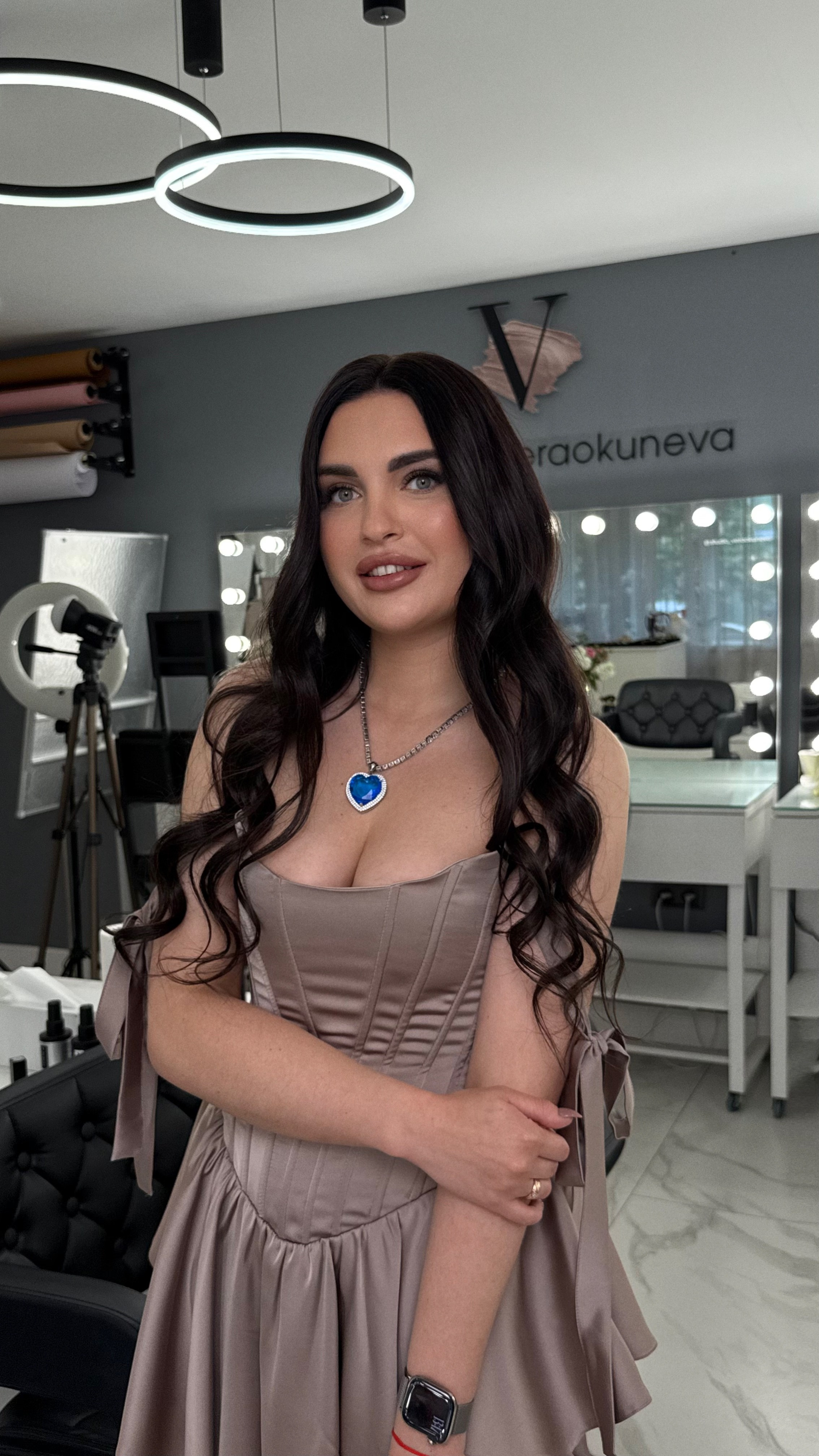 Образы. Студия визажистов, стилистов по прическам, бровистов и мастеров по ресницам