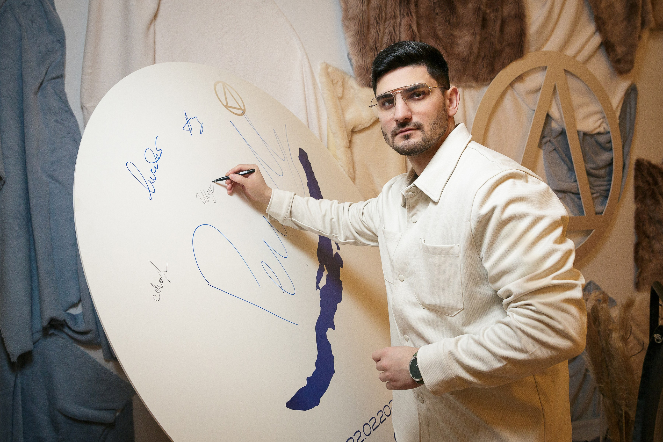 День рождения клуба «Деньги» 6 лет 2025. Репортажный Фотограф Александр Назаров. Москва и М.О