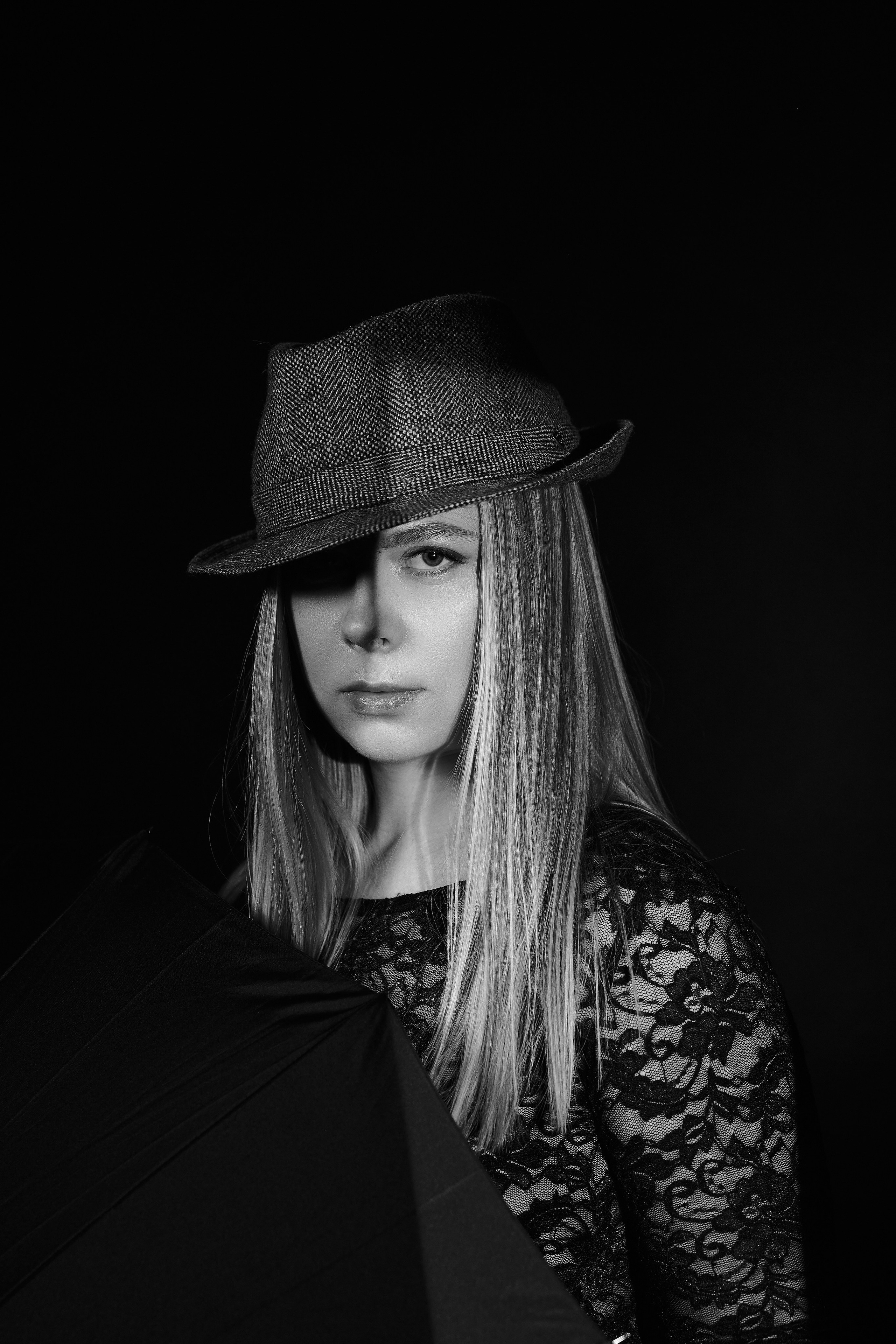 Черно-белая художественная фотосессия в Калуге. Фотограф Регина Барская, Калуга