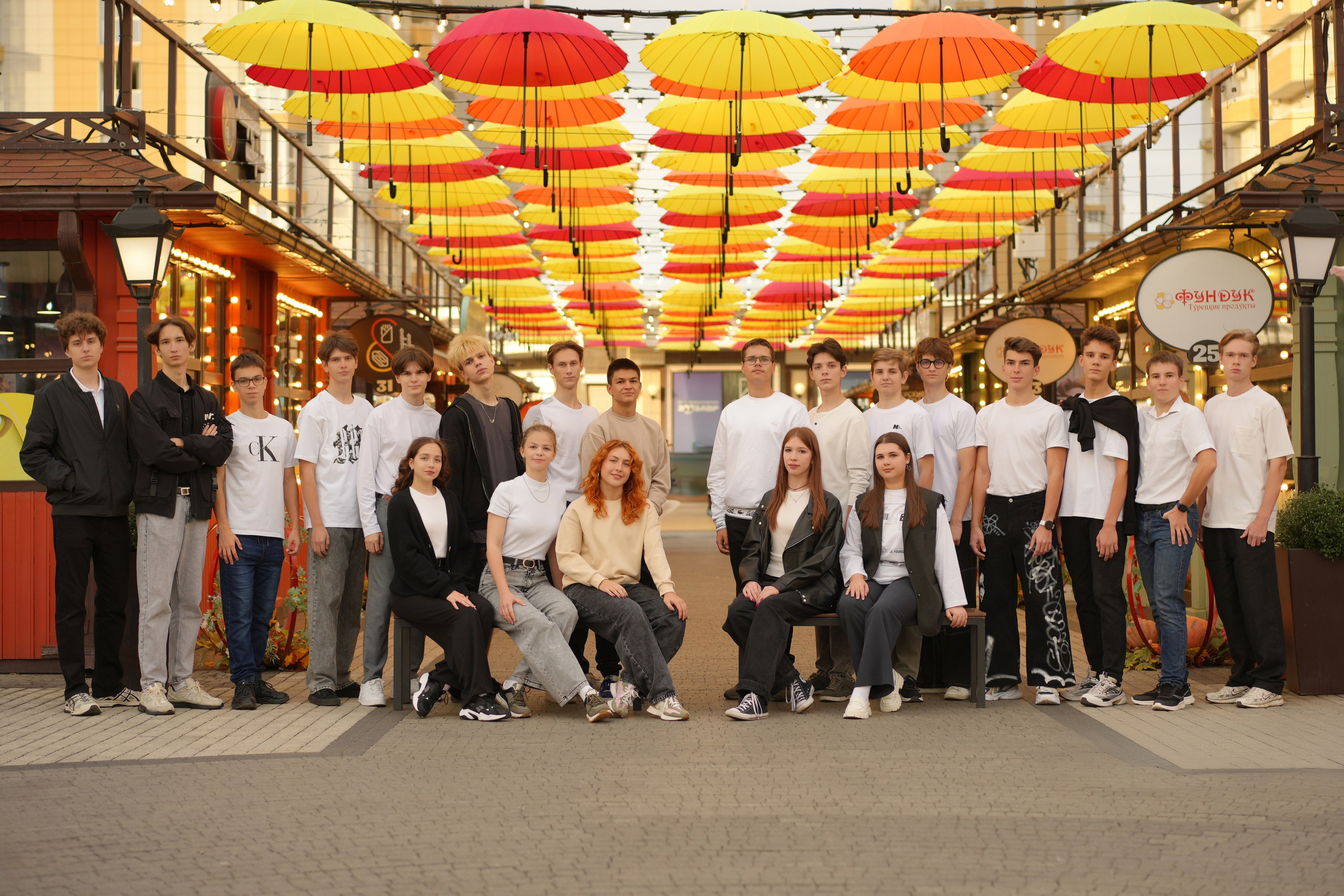 УЛИЧНЫЕ ЛОКАЦИИ. Красивый выпускной альбом в Краснодаре