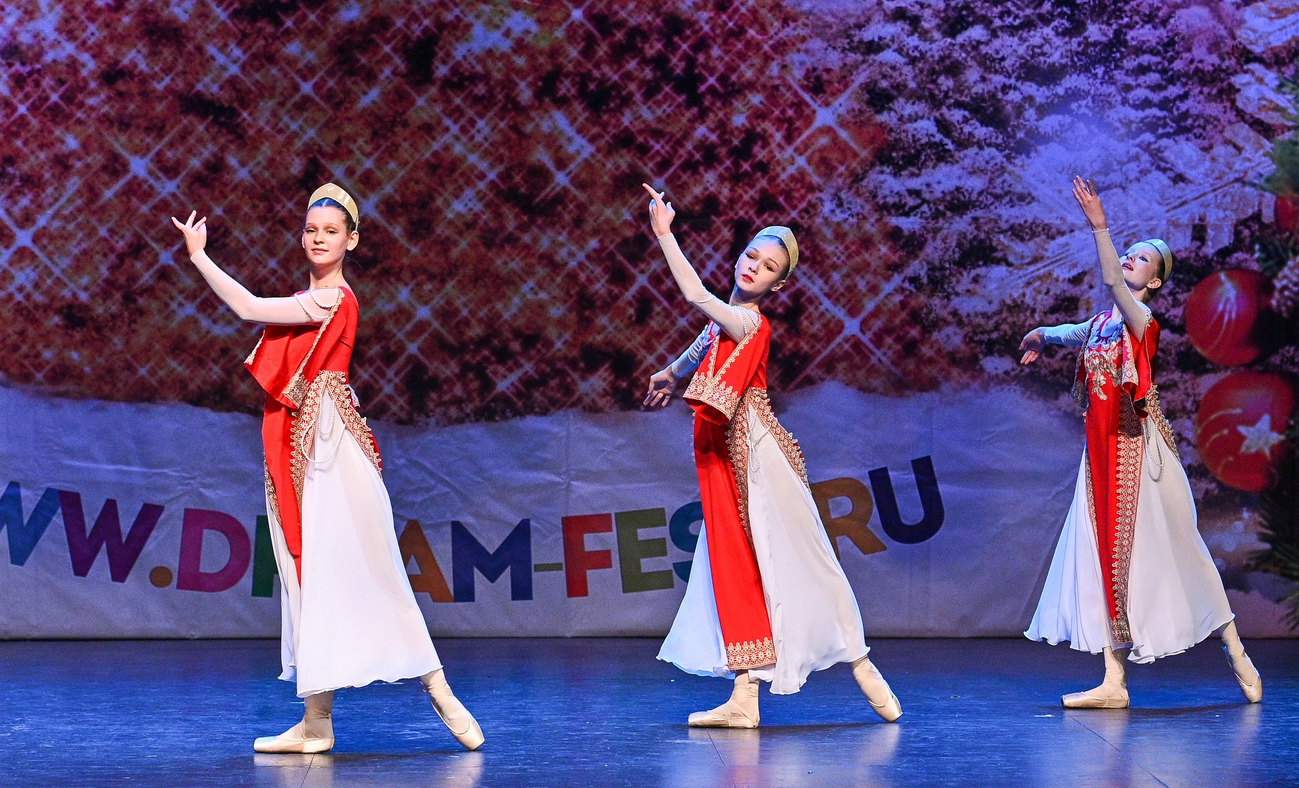 14.11.2024 «Новогодний Звездопад Талантов» Фестивальное движение «Шаг к мечте» г. Москва. Медиастудия Фото Концепт