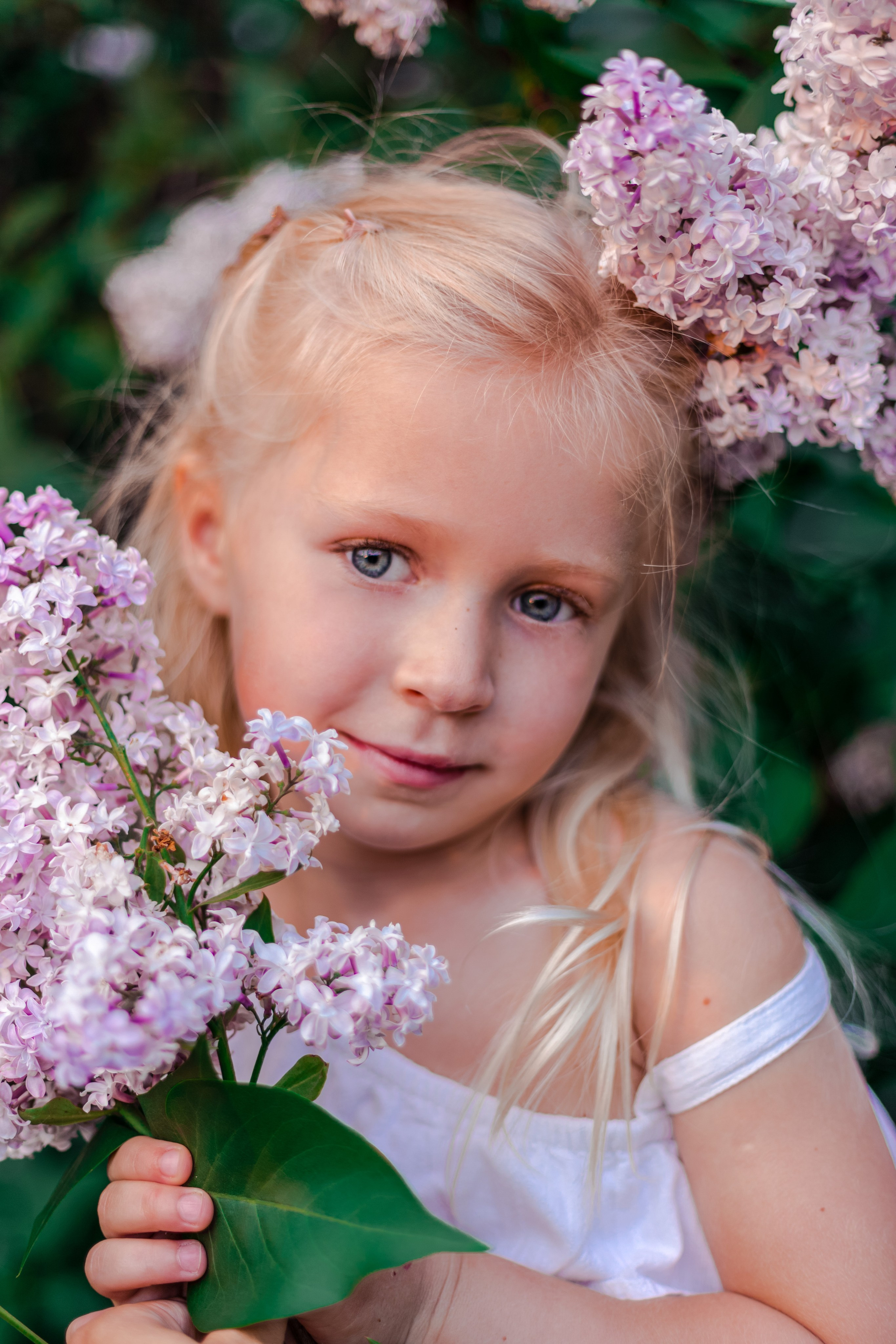 Сиреневый сад. Семейный фотограф в Москве и МО Варвара Шаранова