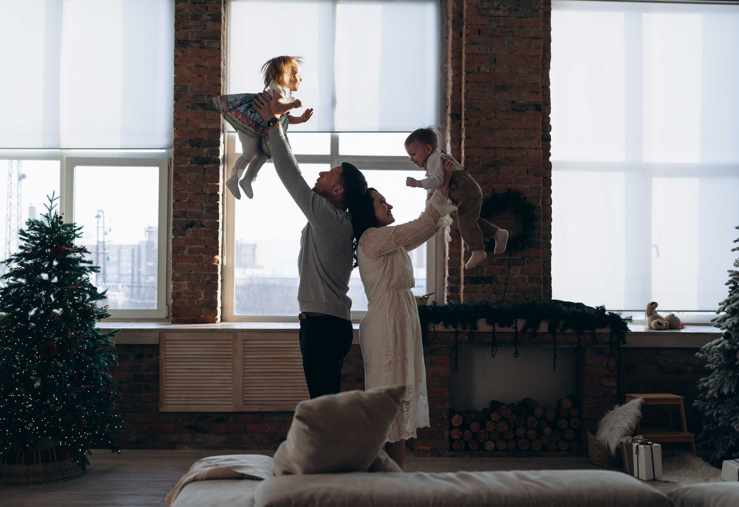 Андрей и Елена с двойняшками-непоседами. СВАДЕБНЫЙ ФОТОГРАФ КРАСНОЯРСК