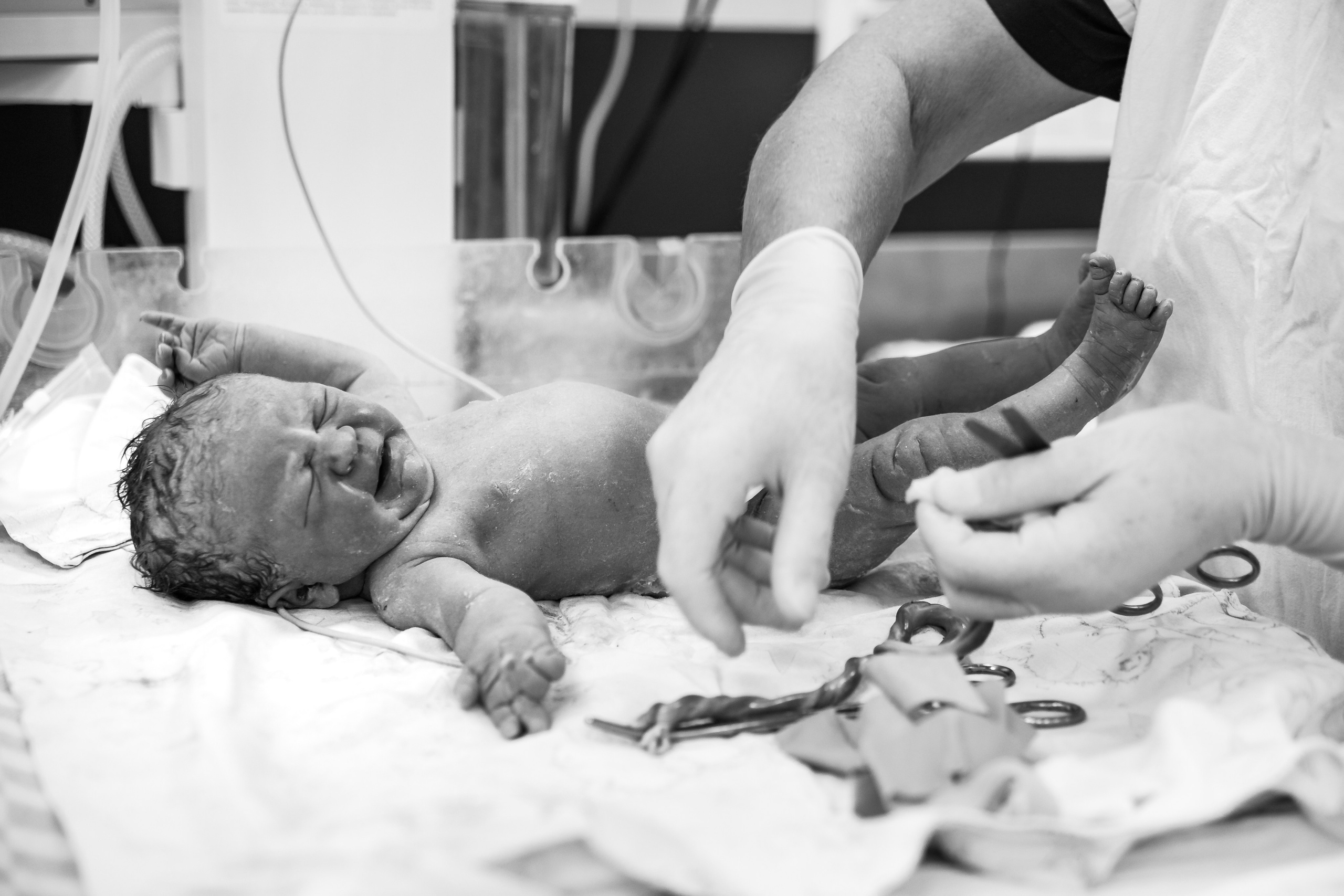 Олеся. Фотосъёмки в роддоме. Семейный фотограф в Калуге Ирина Ушакова. Фотограф на роды