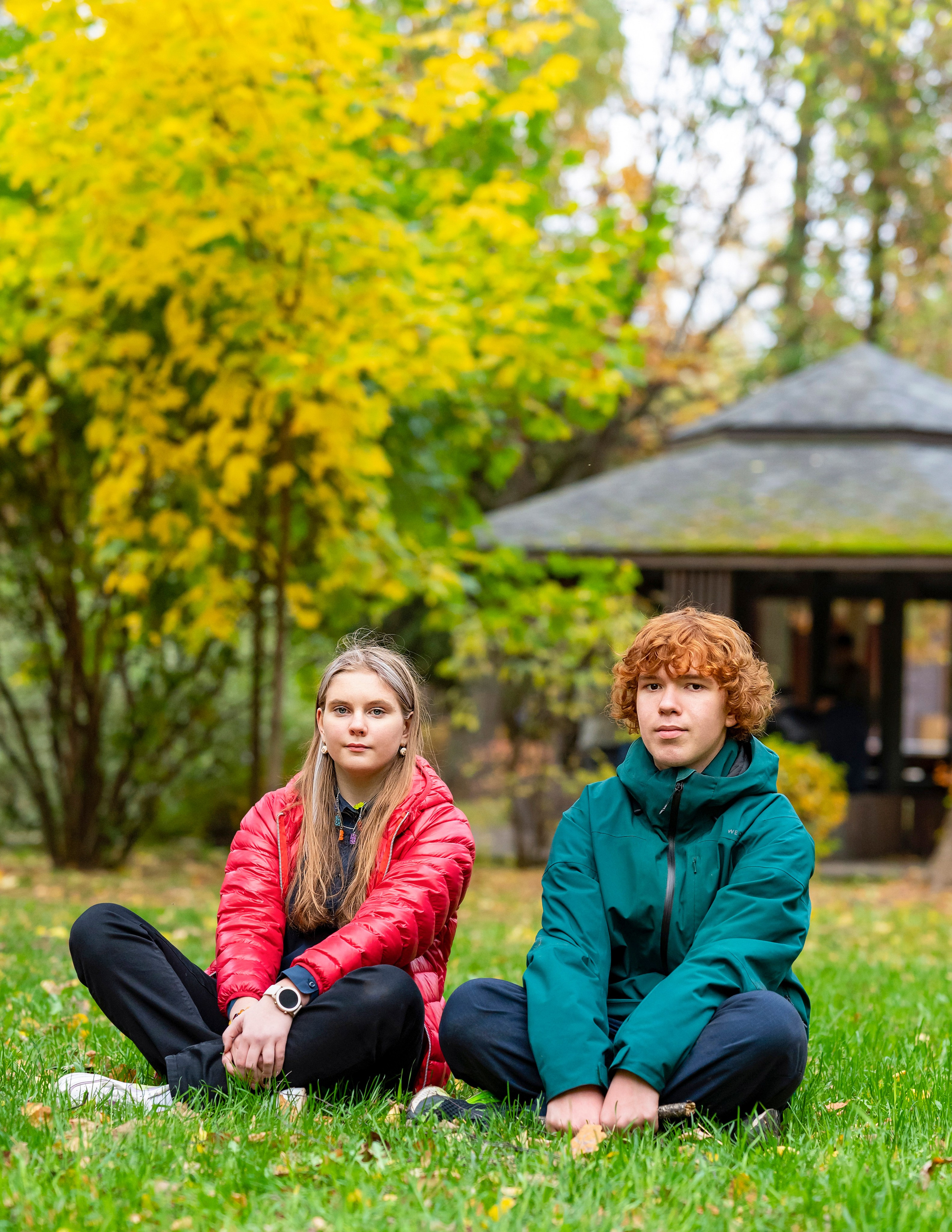 Осенняя фотосессия в парке 9-А класс Школа 953. Детский и семейный фотограф г. Москва Оксана Катаджи