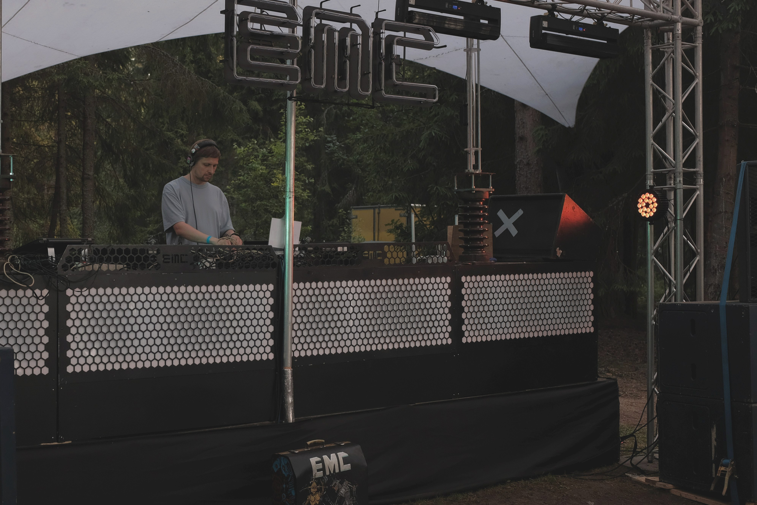 Пикник на обочине от команды EMC. 11июля 2025. Репортажный фотограф в Санкт-Петербурге Даниил Могута